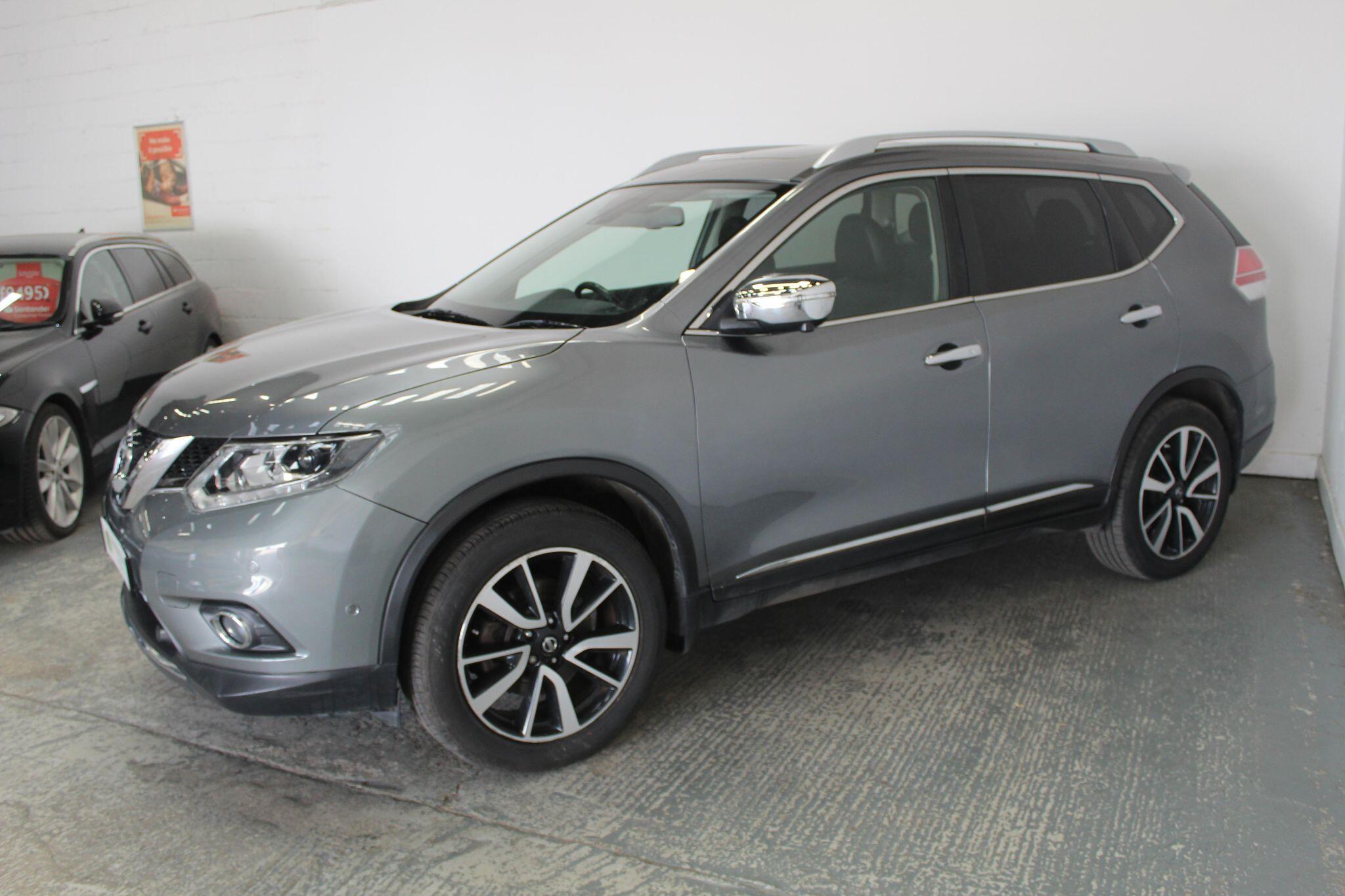 Nissan X-Trail view 5