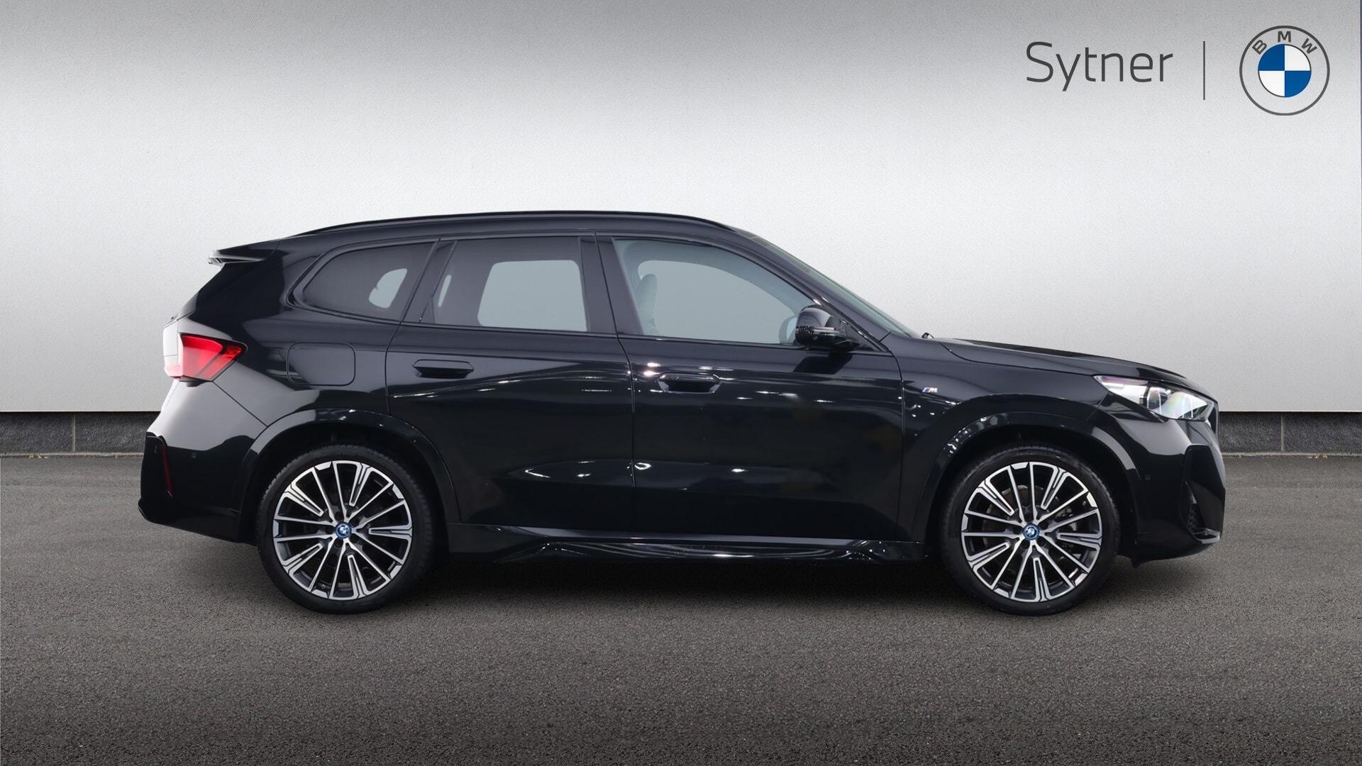BMW Ix1 view 3