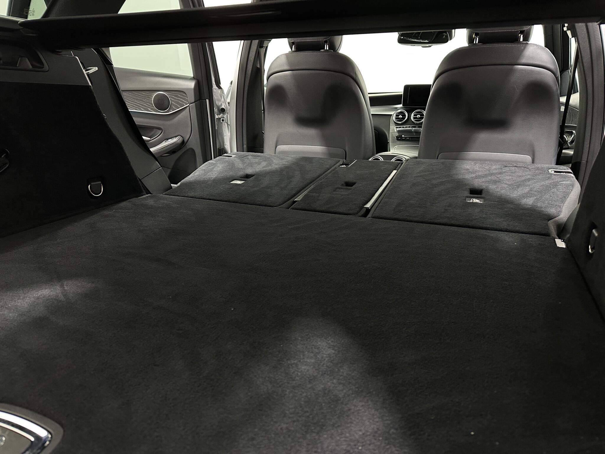 Mercedes-Benz GLC view 46