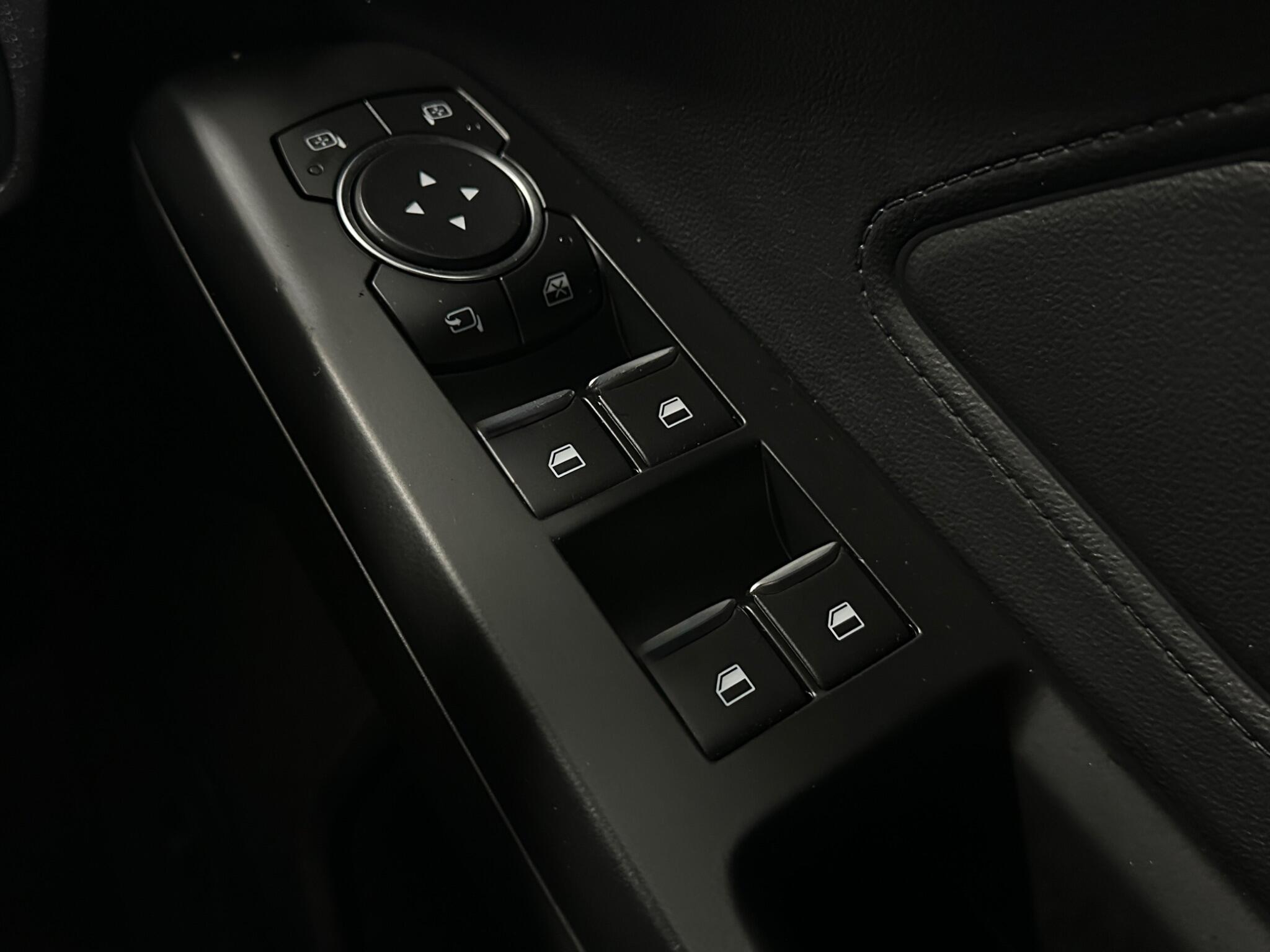 Ford Focus view 19
