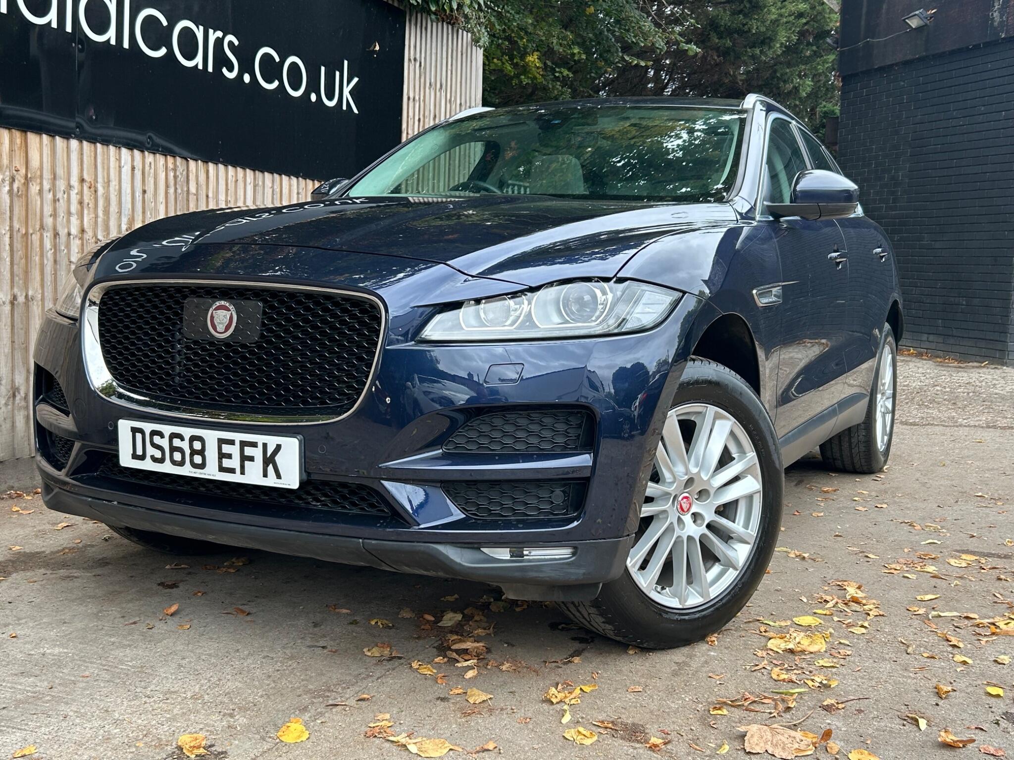 Jaguar F-Pace view 5