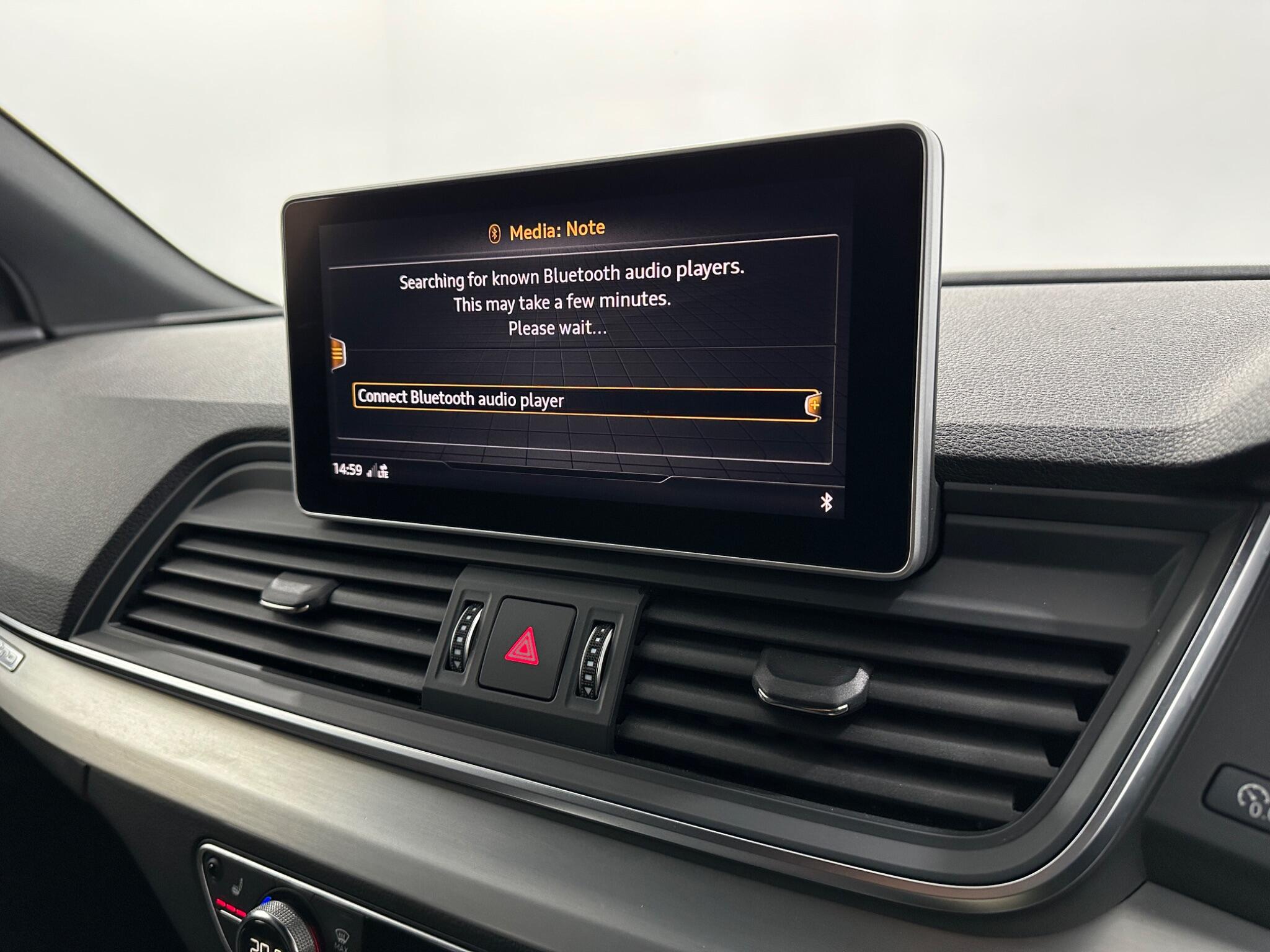 Audi Q5 view 26