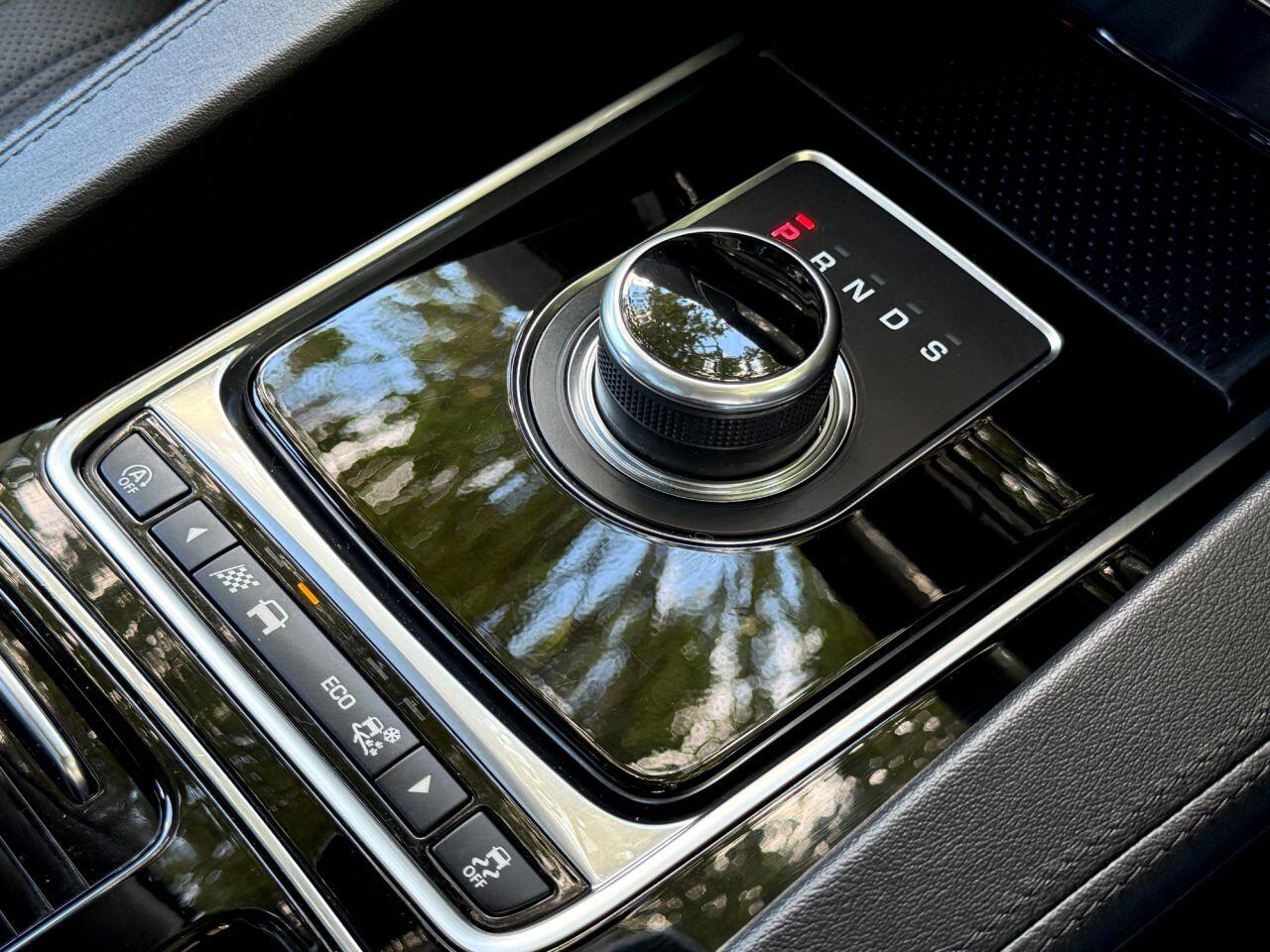 Jaguar F-Pace view 23