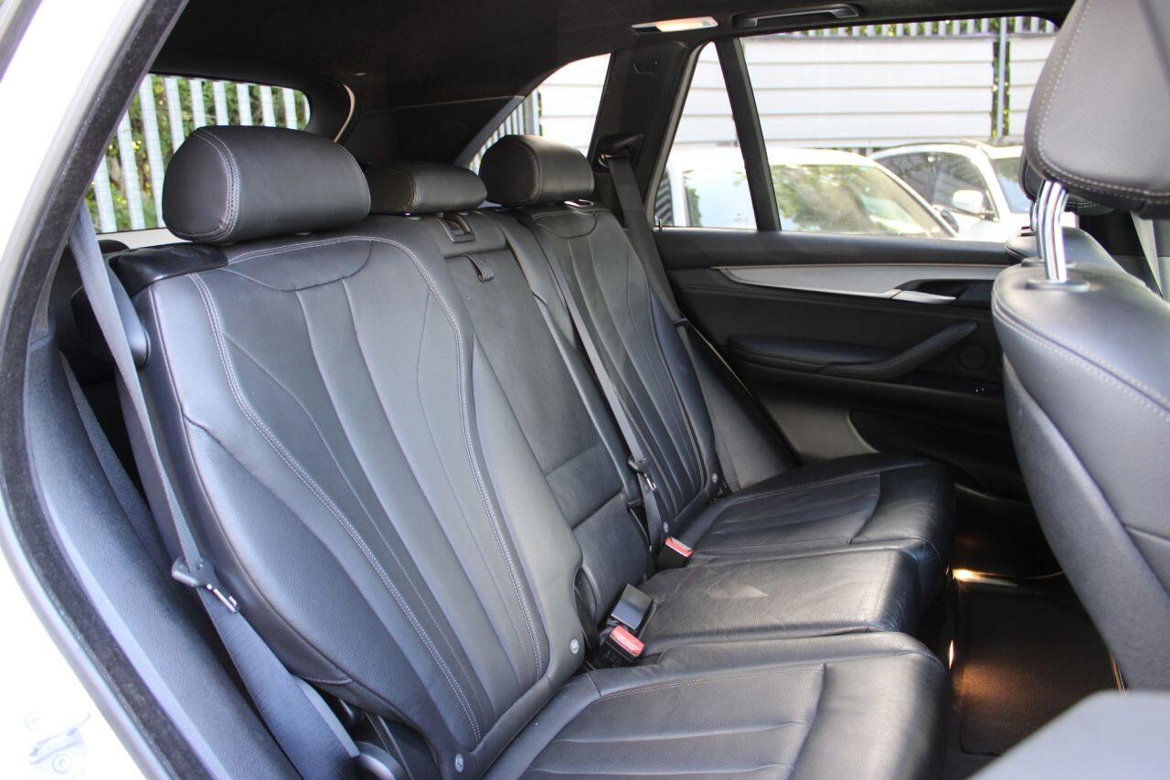BMW X5 view 16