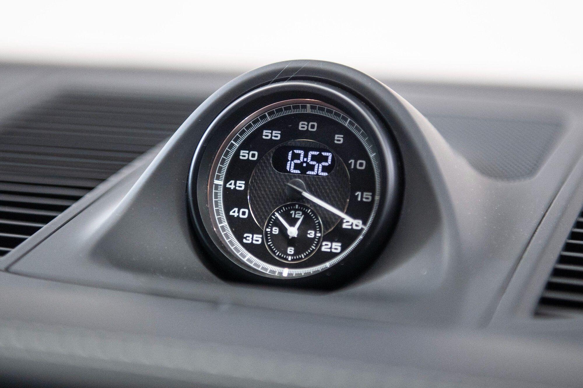 Porsche Macan view 35