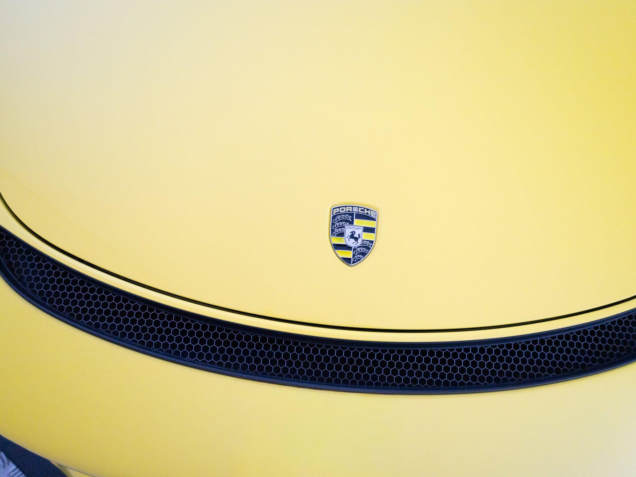 Porsche Cayman view 82