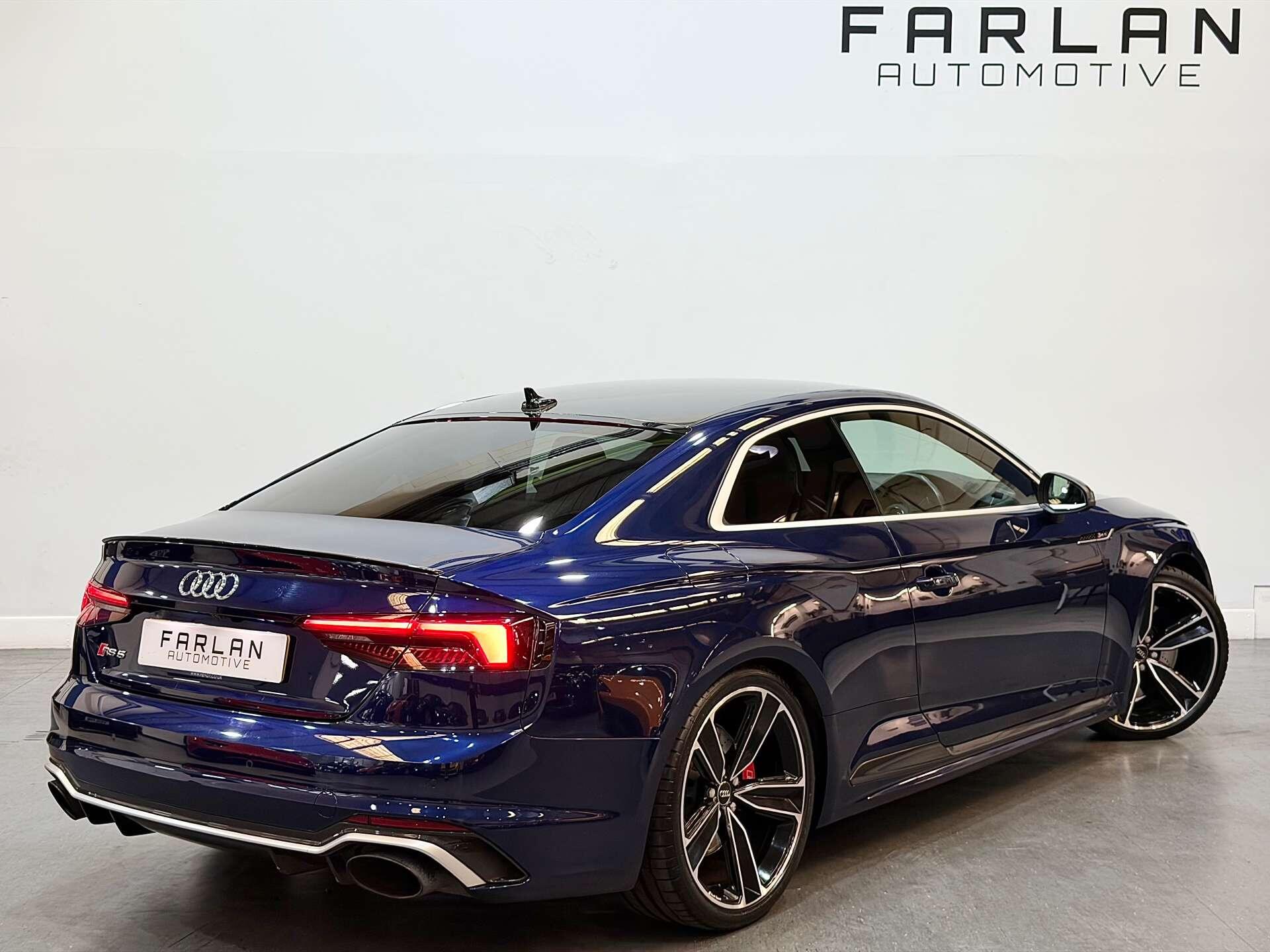 Audi RS5 view 4