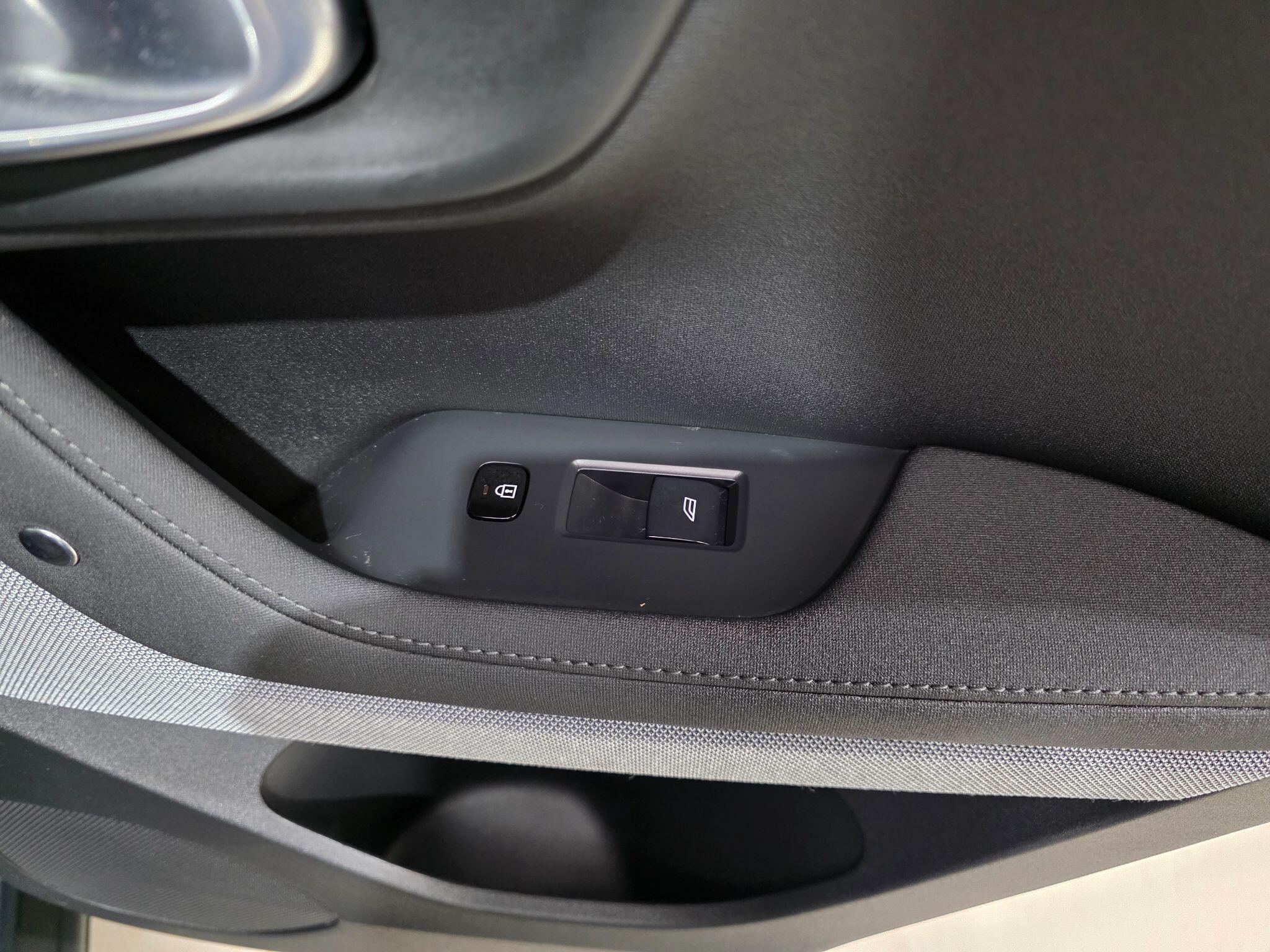 Polestar 78KWH Long view 25