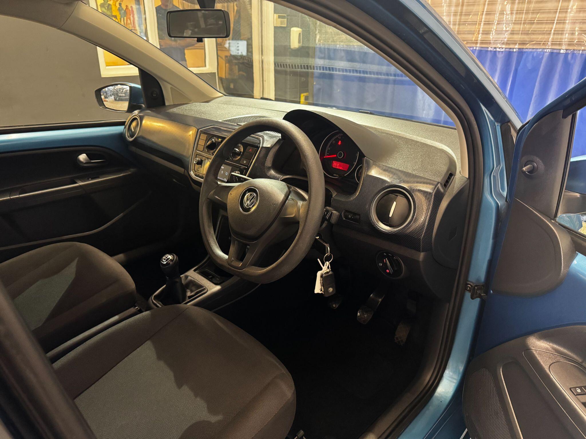 Volkswagen Up! view 2