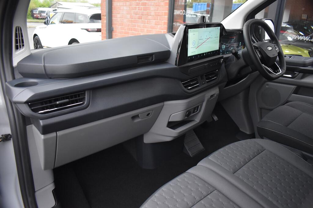 Ford Transit Custom view 40