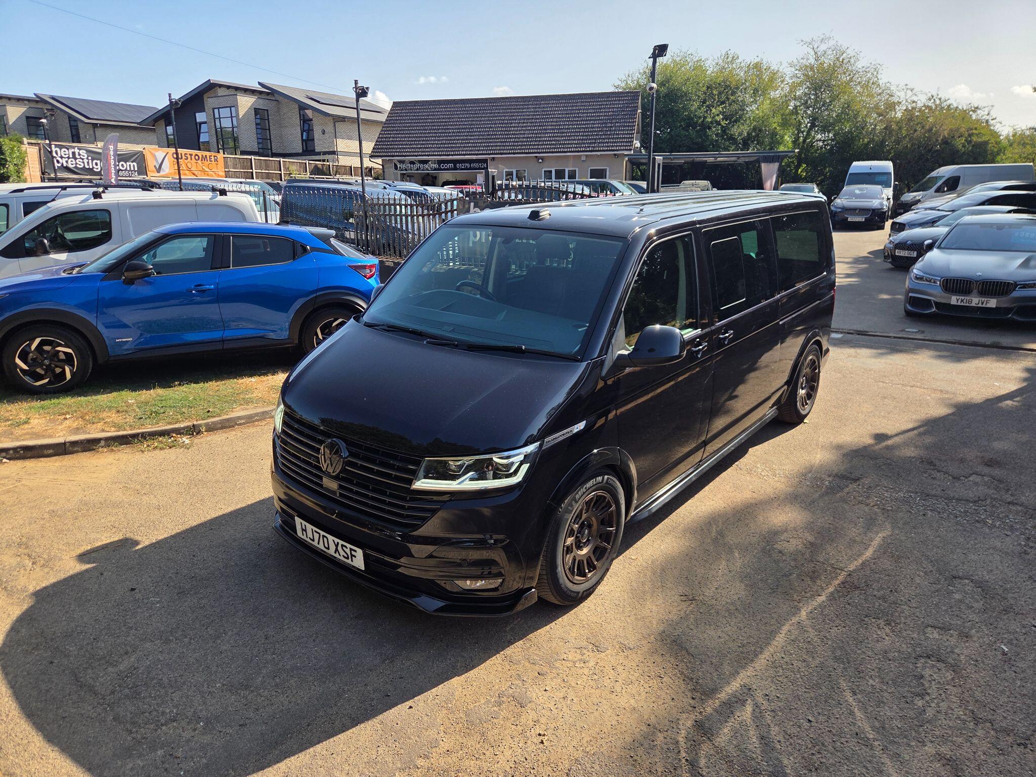 Volkswagen Transporter view 18