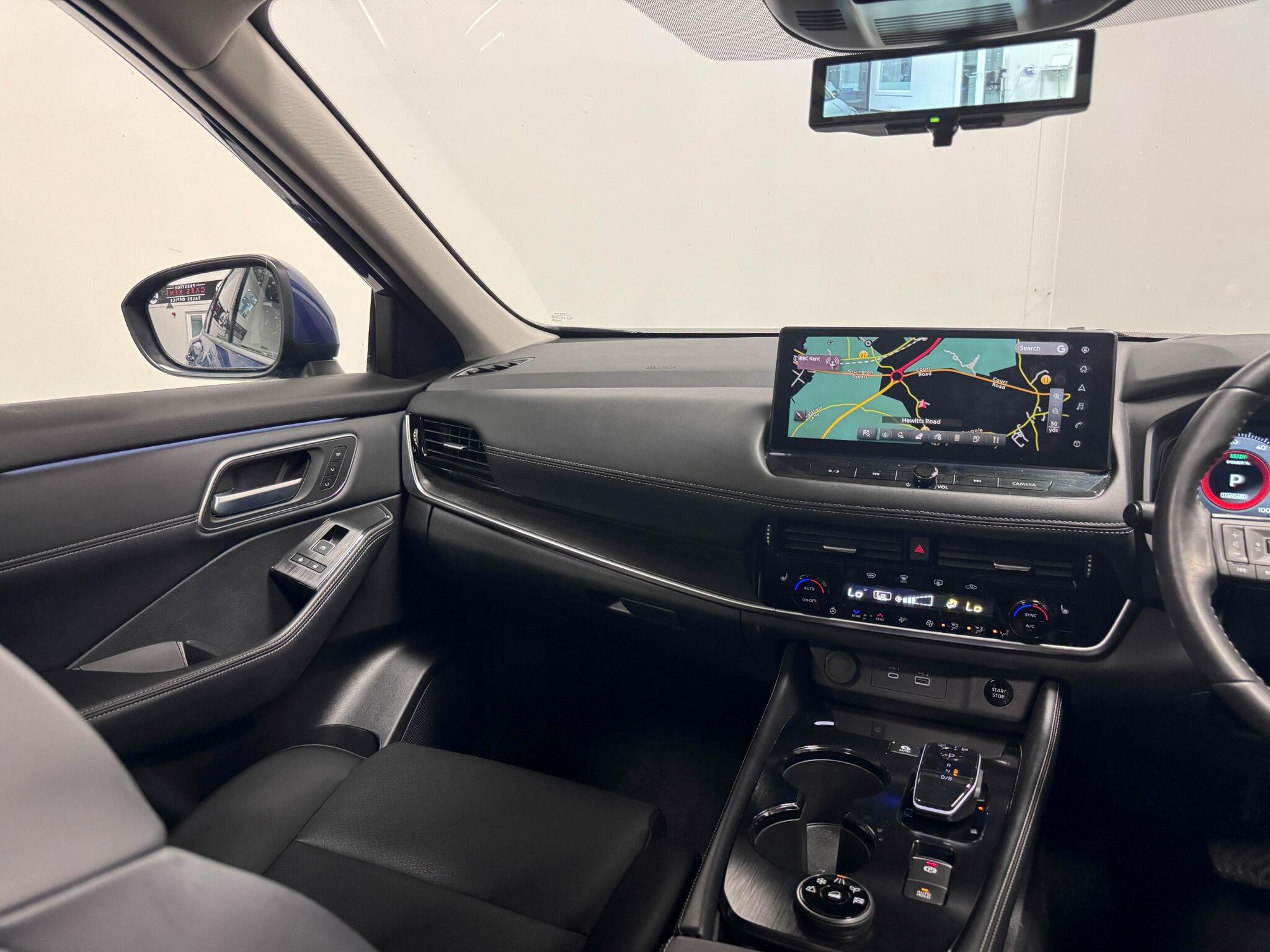 Nissan X-Trail view 28