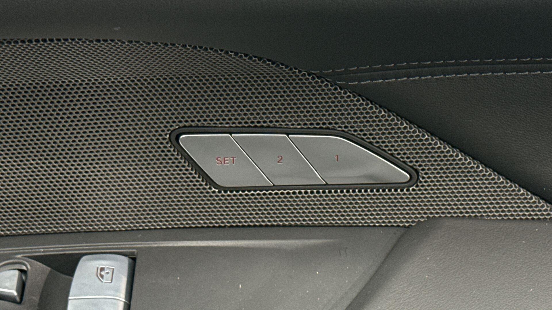 BMW M4 view 35