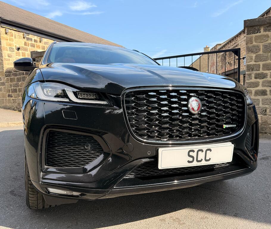 Jaguar F-Pace view 7