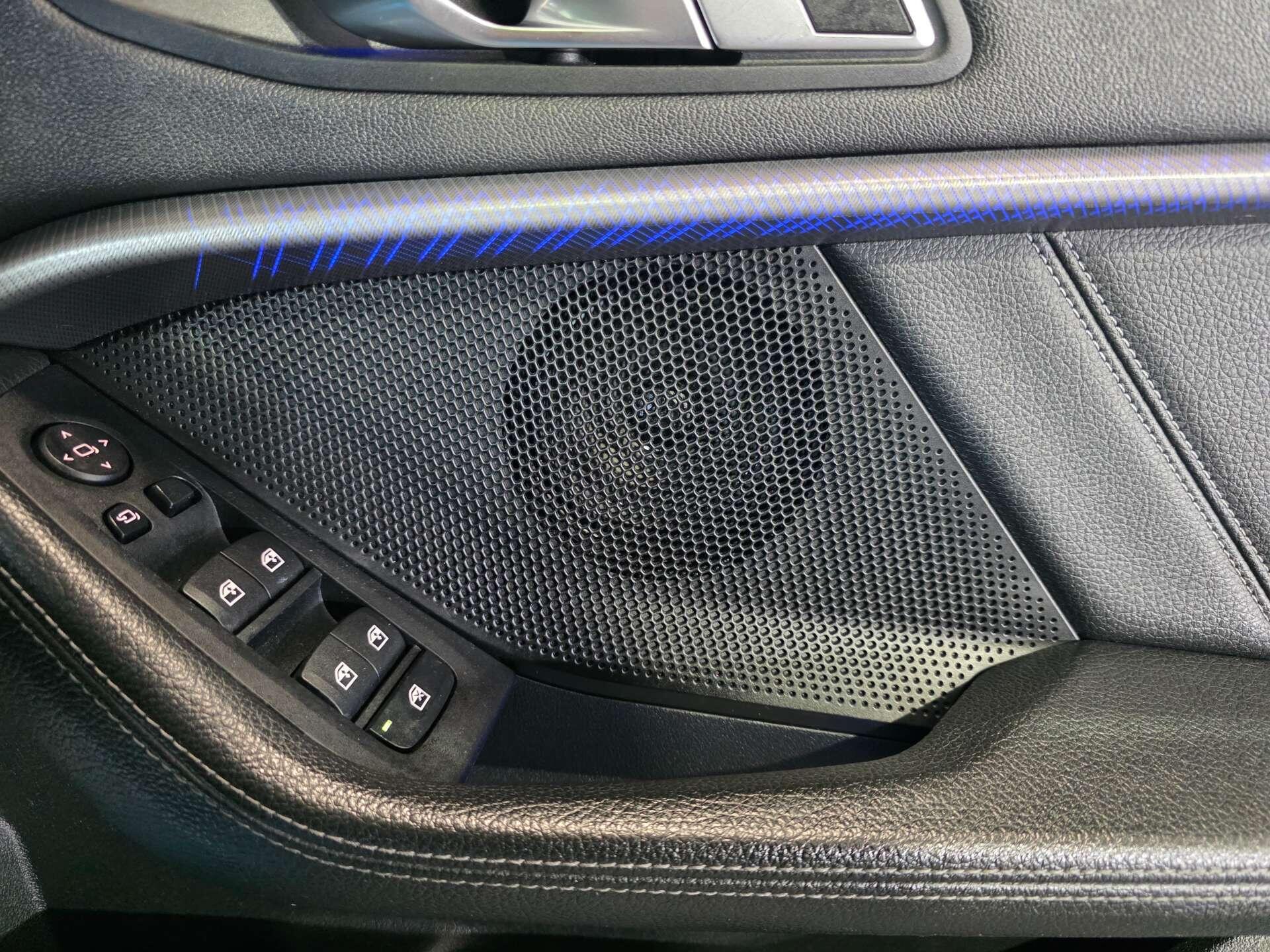 BMW 2 Series view 16