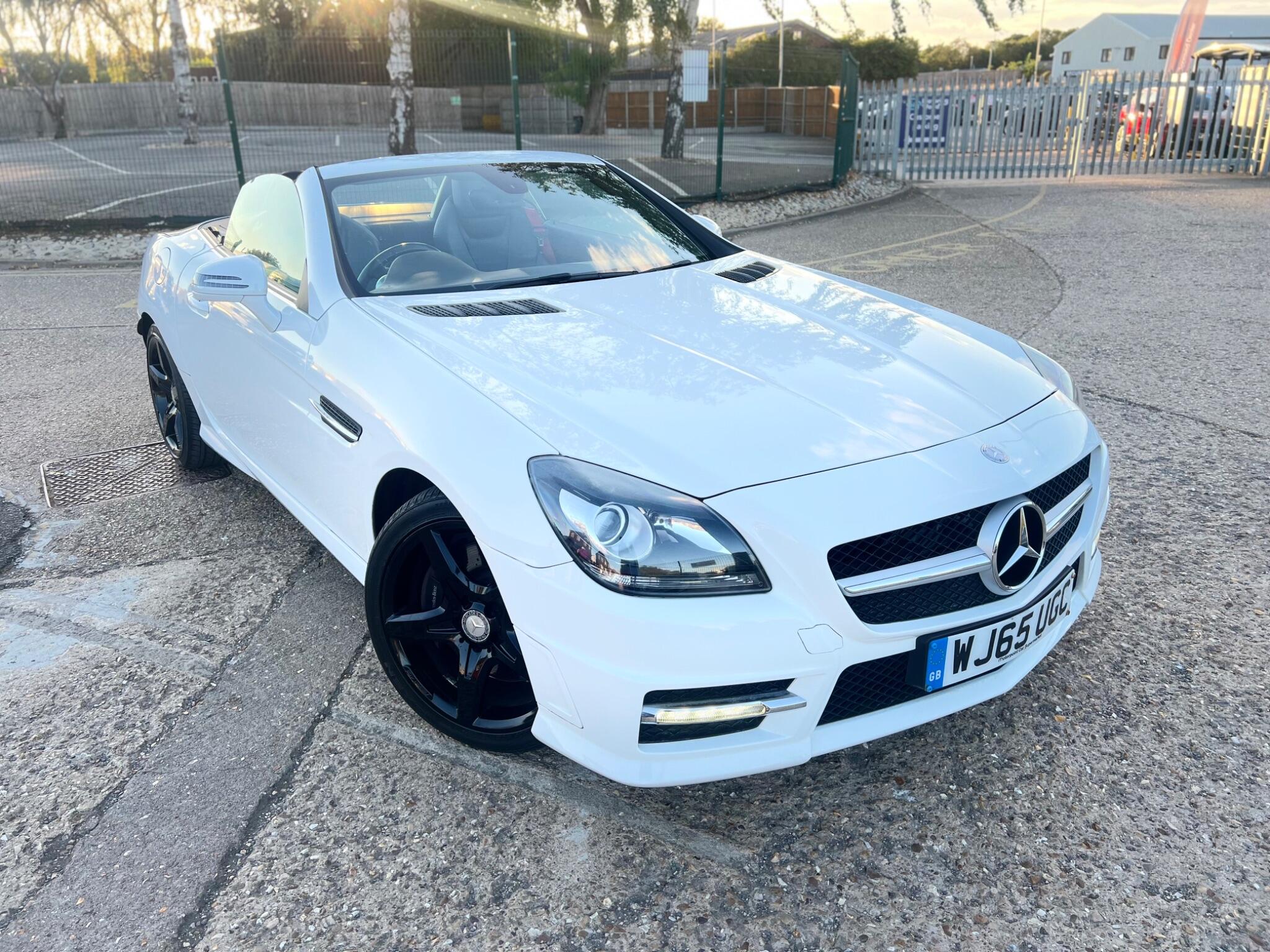 Mercedes-Benz SLK view 4