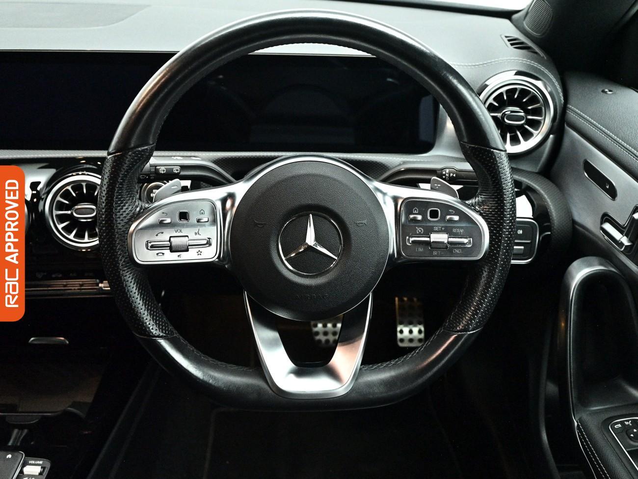 Mercedes-Benz Cla view 9