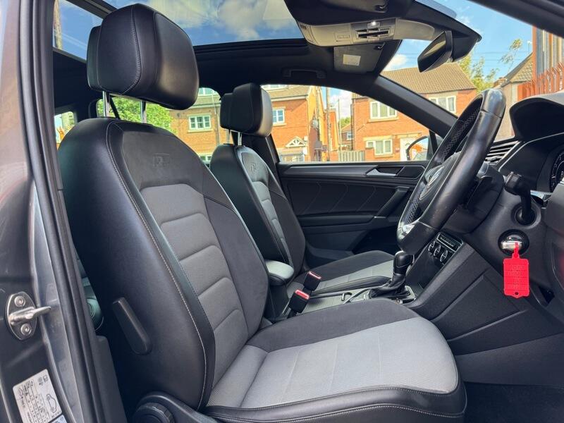 Volkswagen Tiguan view 14