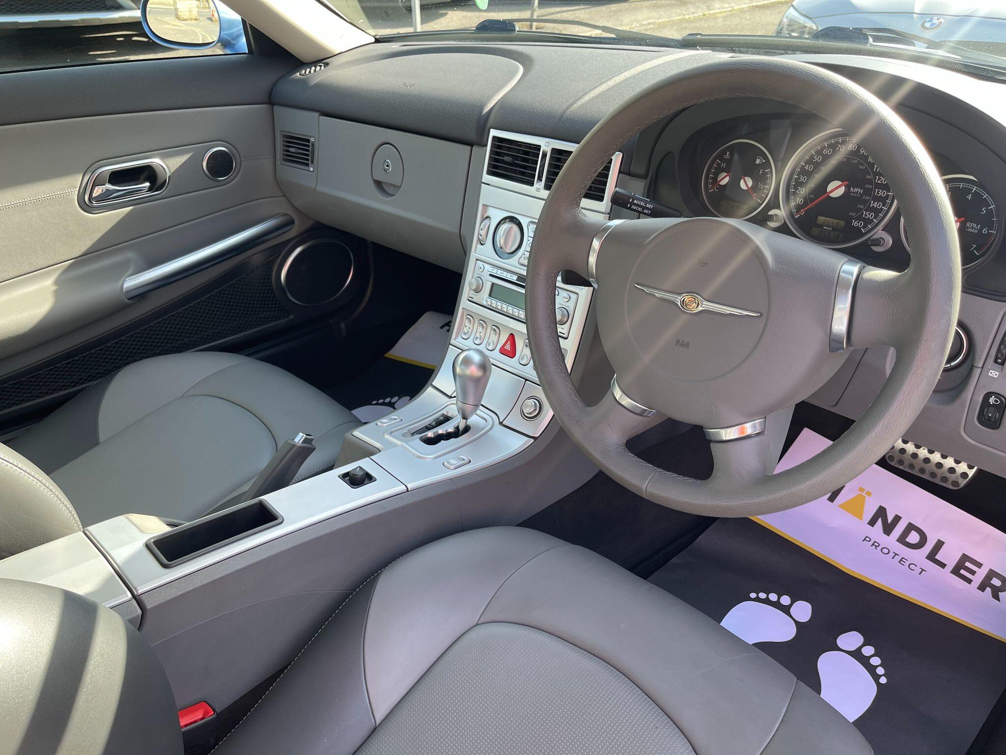 Chrysler Crossfire view 20