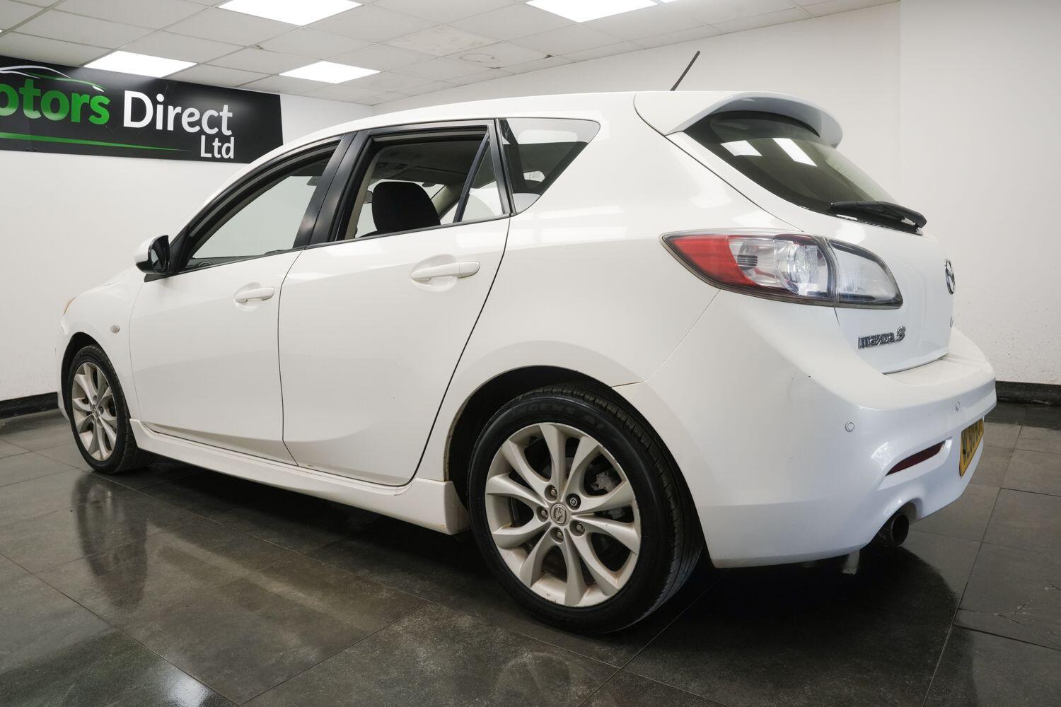 Mazda Mazda3 view 7