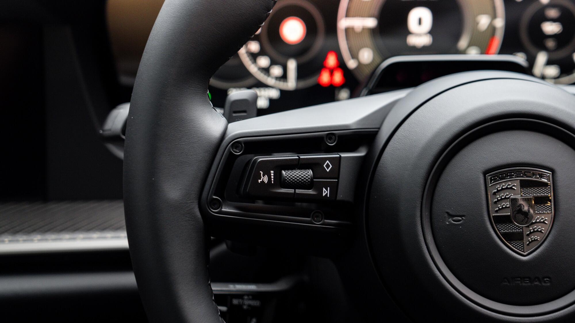 Porsche 911 view 42