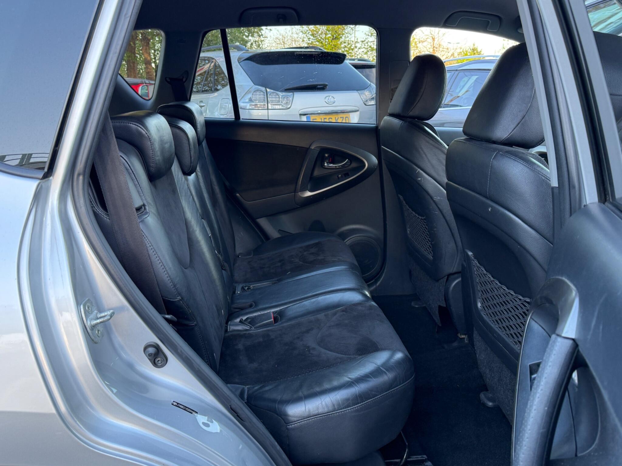 Toyota RAV4 - Image 41