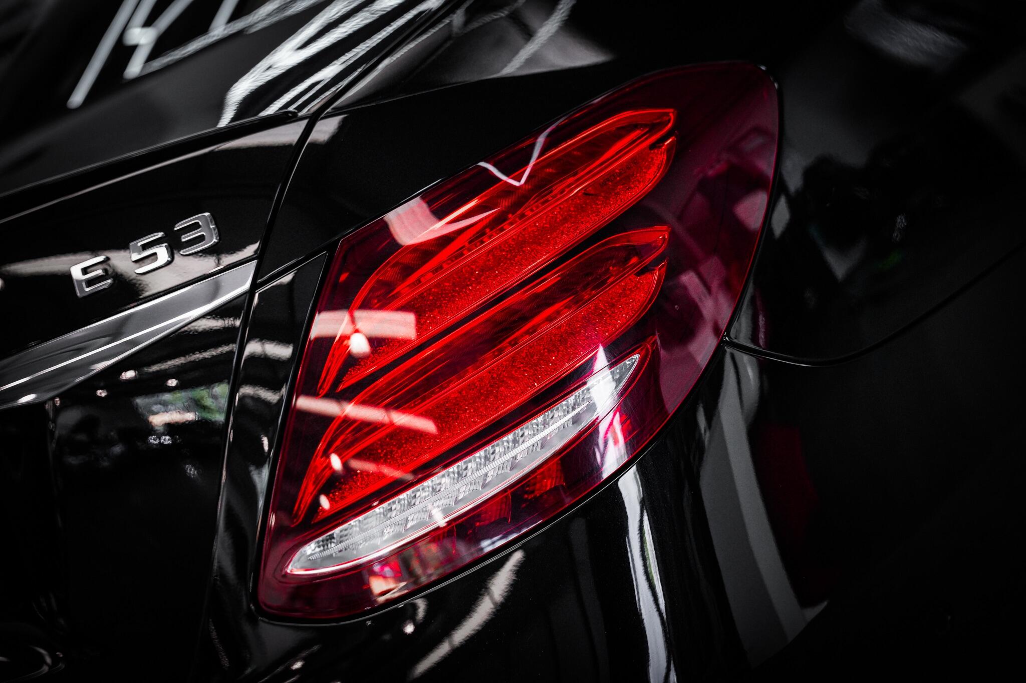 Mercedes-Benz E-Class view 39