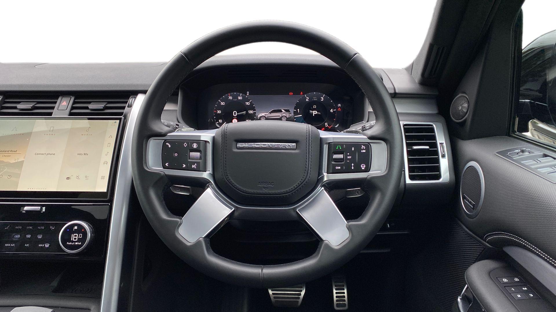 Land Rover Discovery view 15