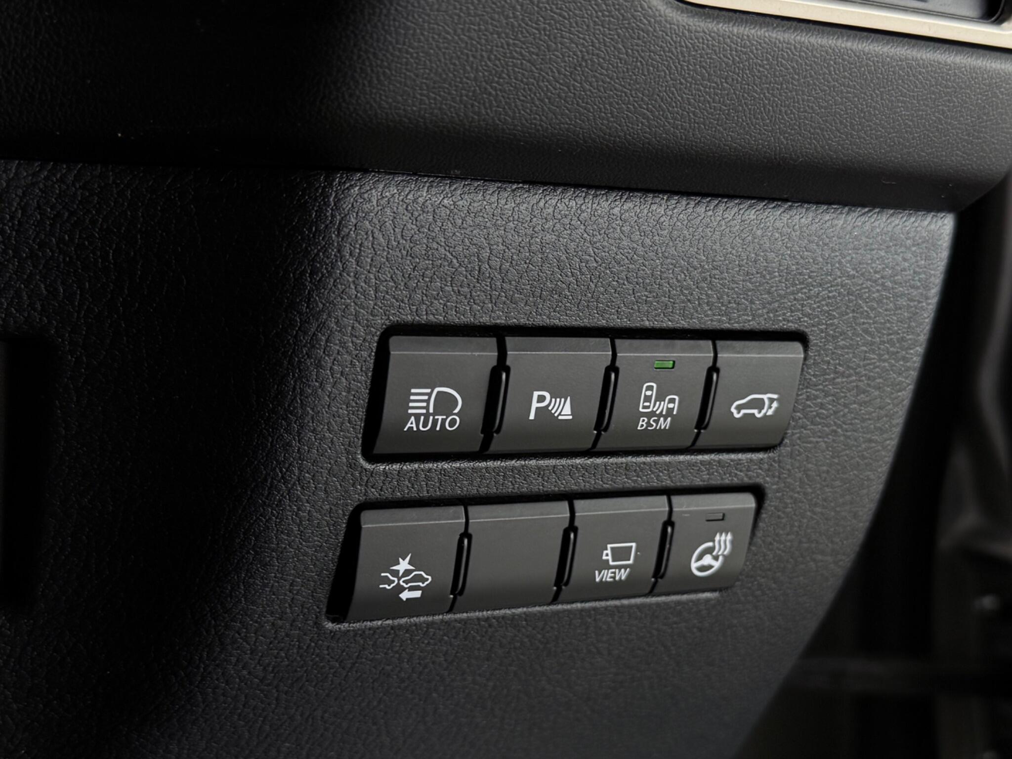 Lexus NX view 35
