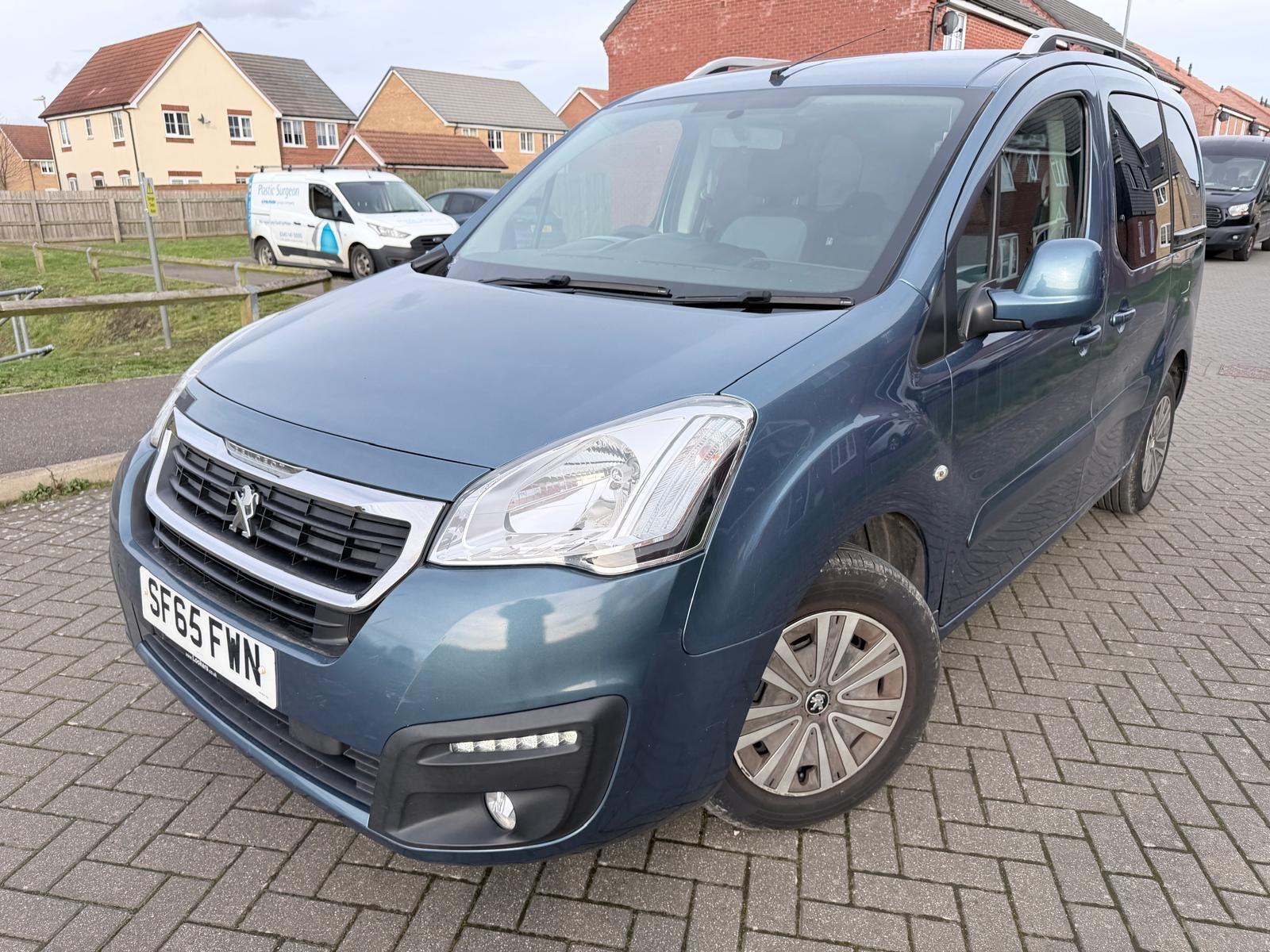 Peugeot Partner Tepee view 2