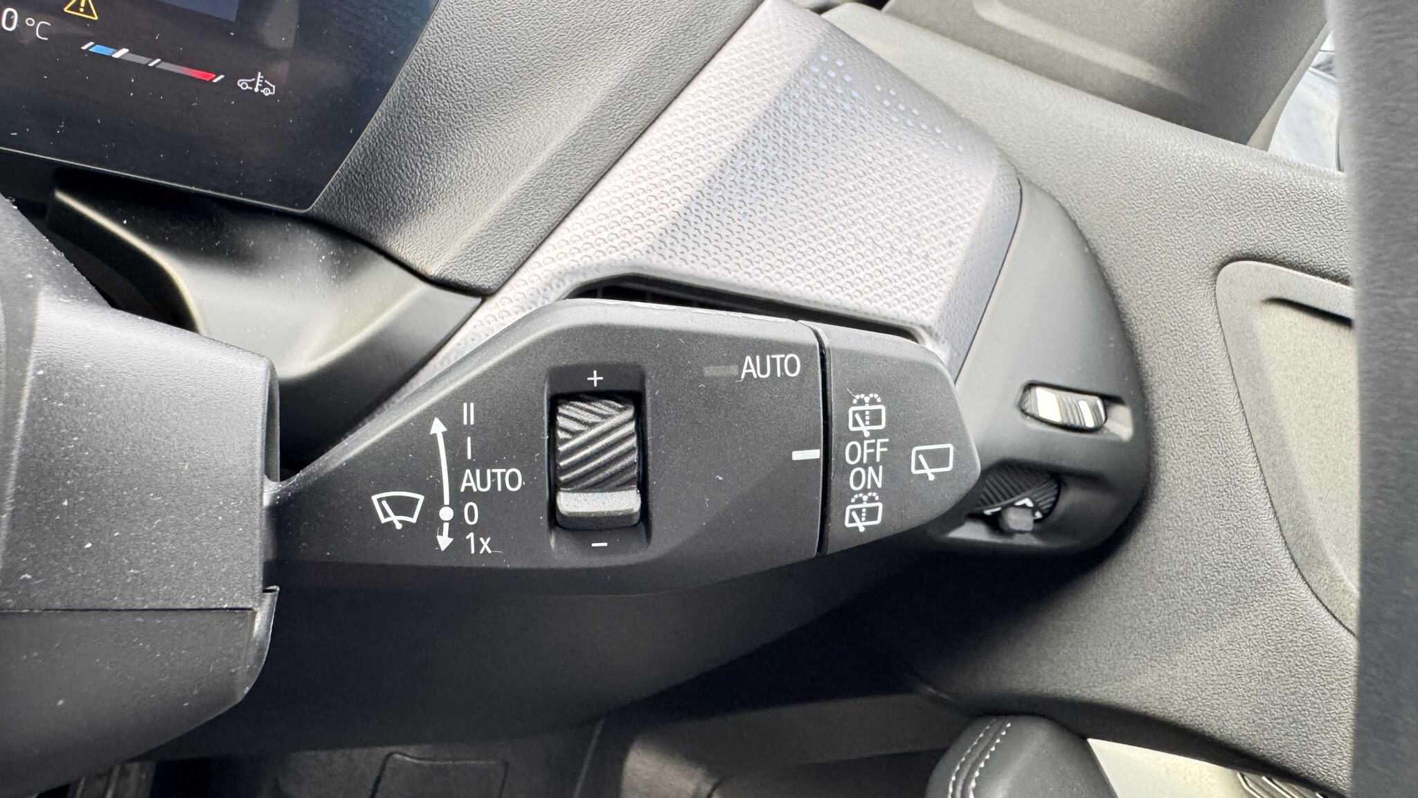 BMW 1 Series view 25