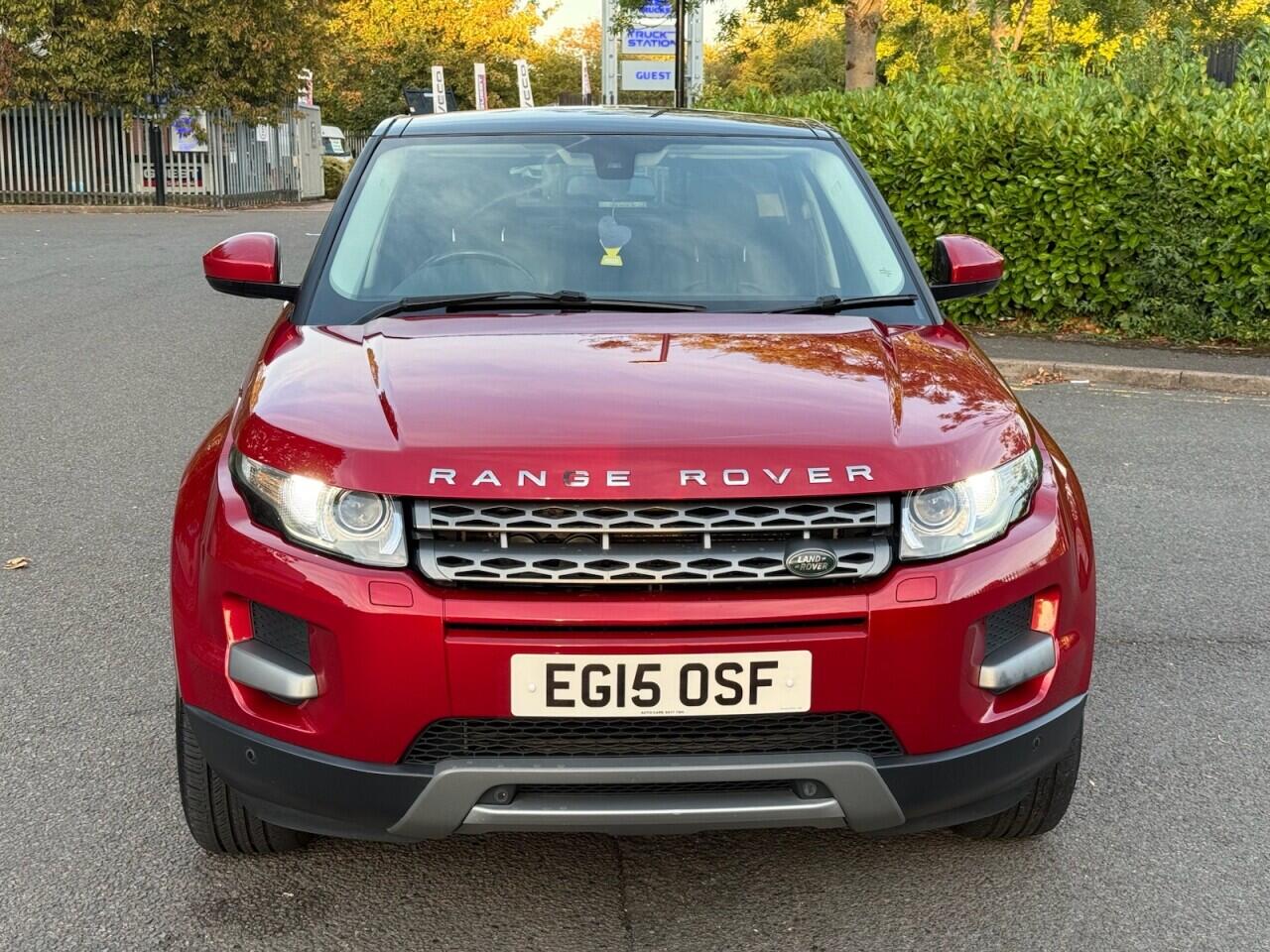 Land Rover Range Rover Evoque view 2