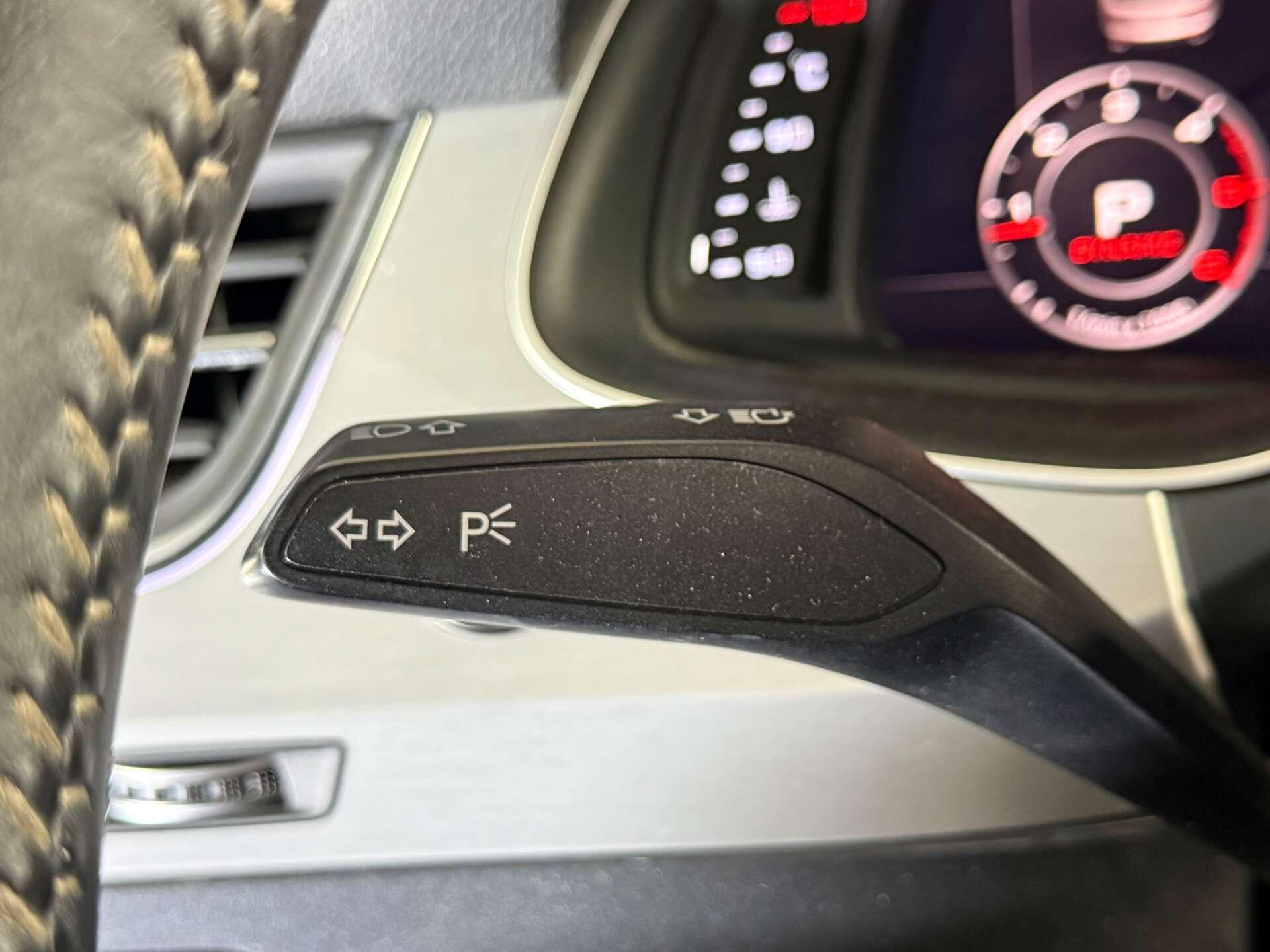 Audi Q7 view 48