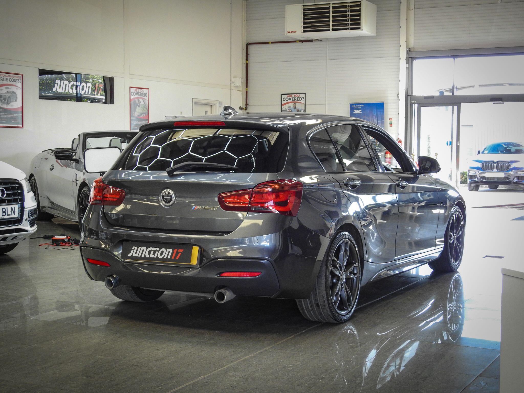 BMW 1 Series view 15