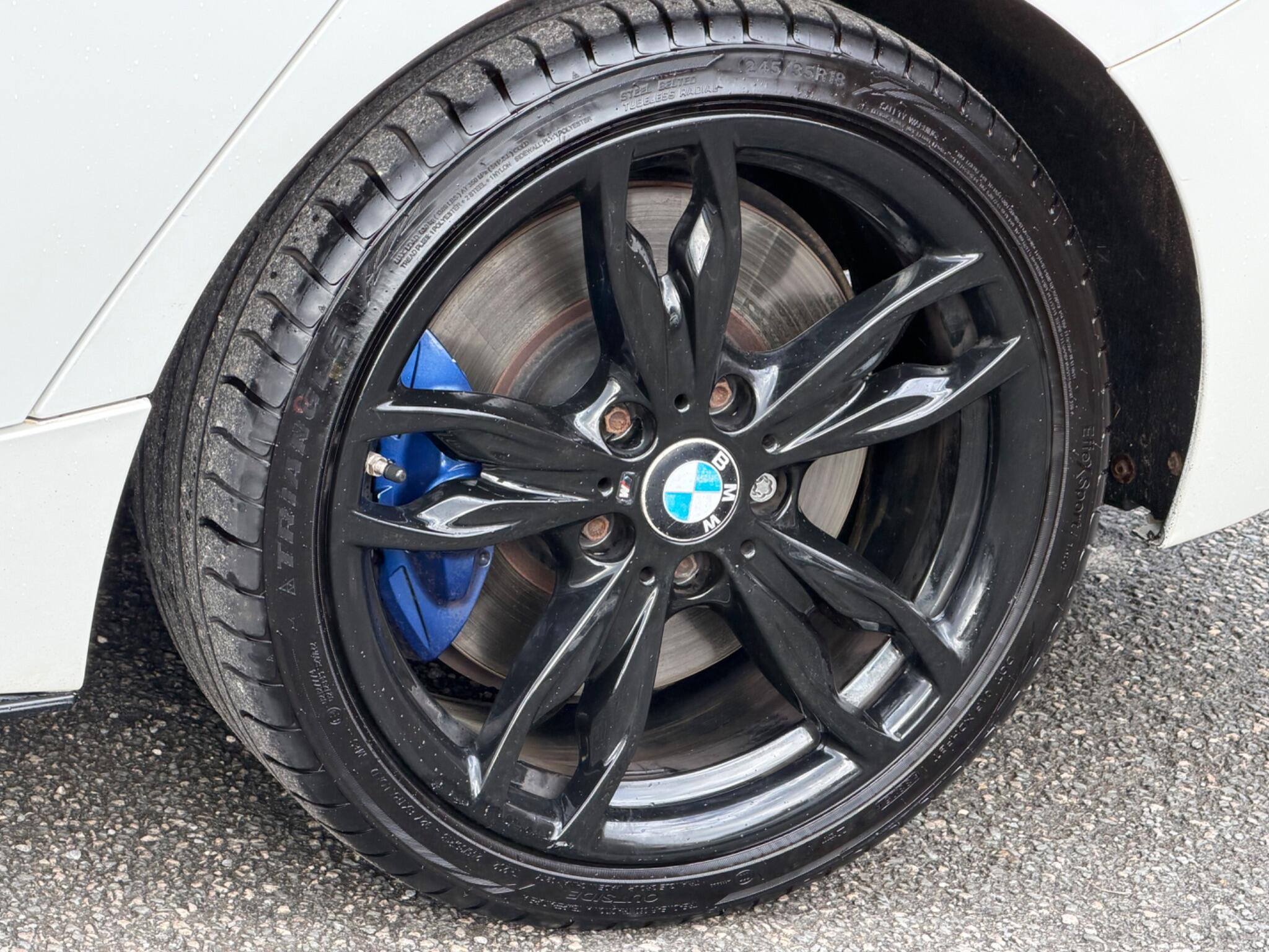 BMW 1 Series view 54