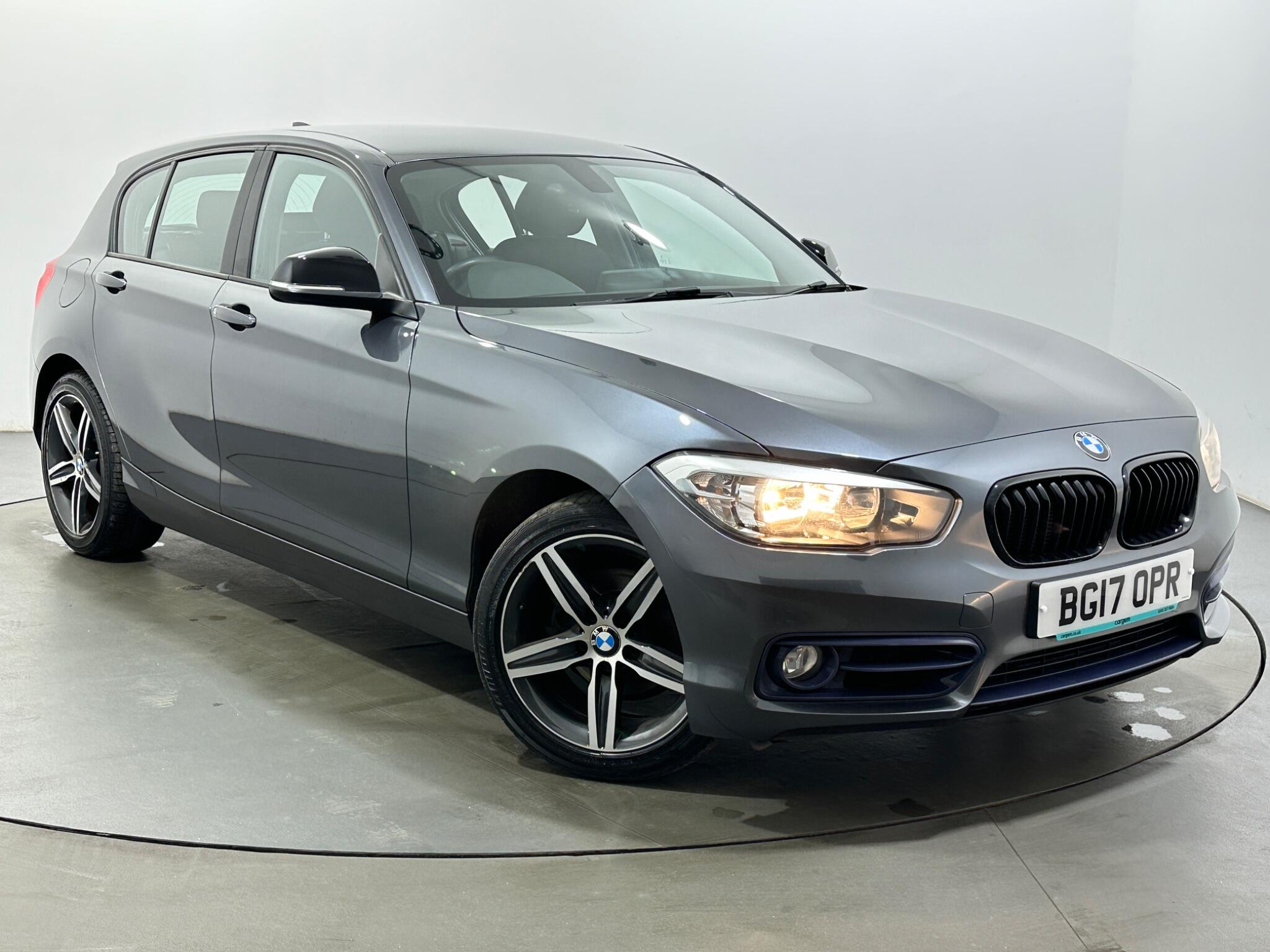 BMW 1 Series view 54
