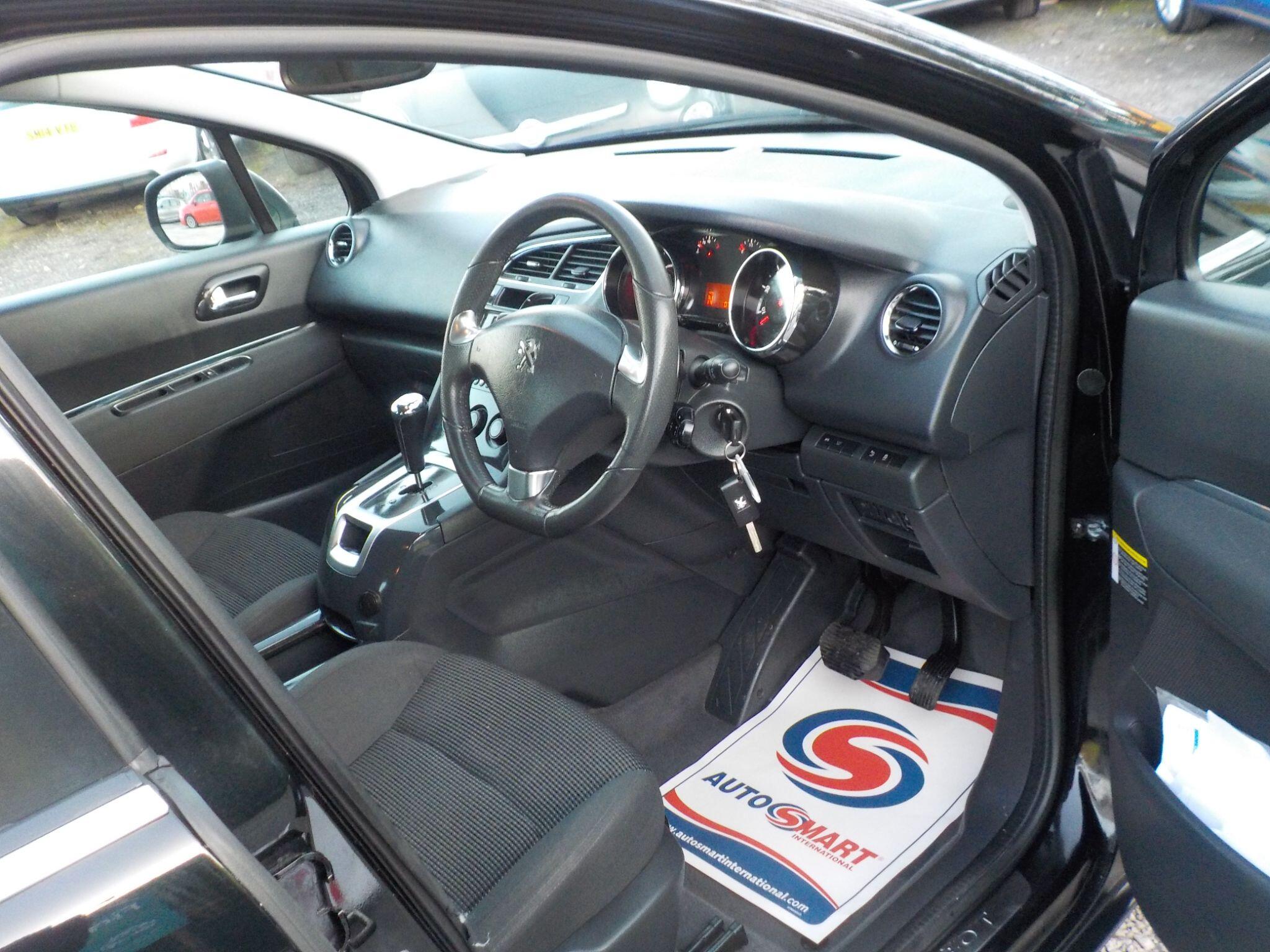 Peugeot 5008 1.6 e-HDi Active EGC Euro 5 (s/s) 5dr