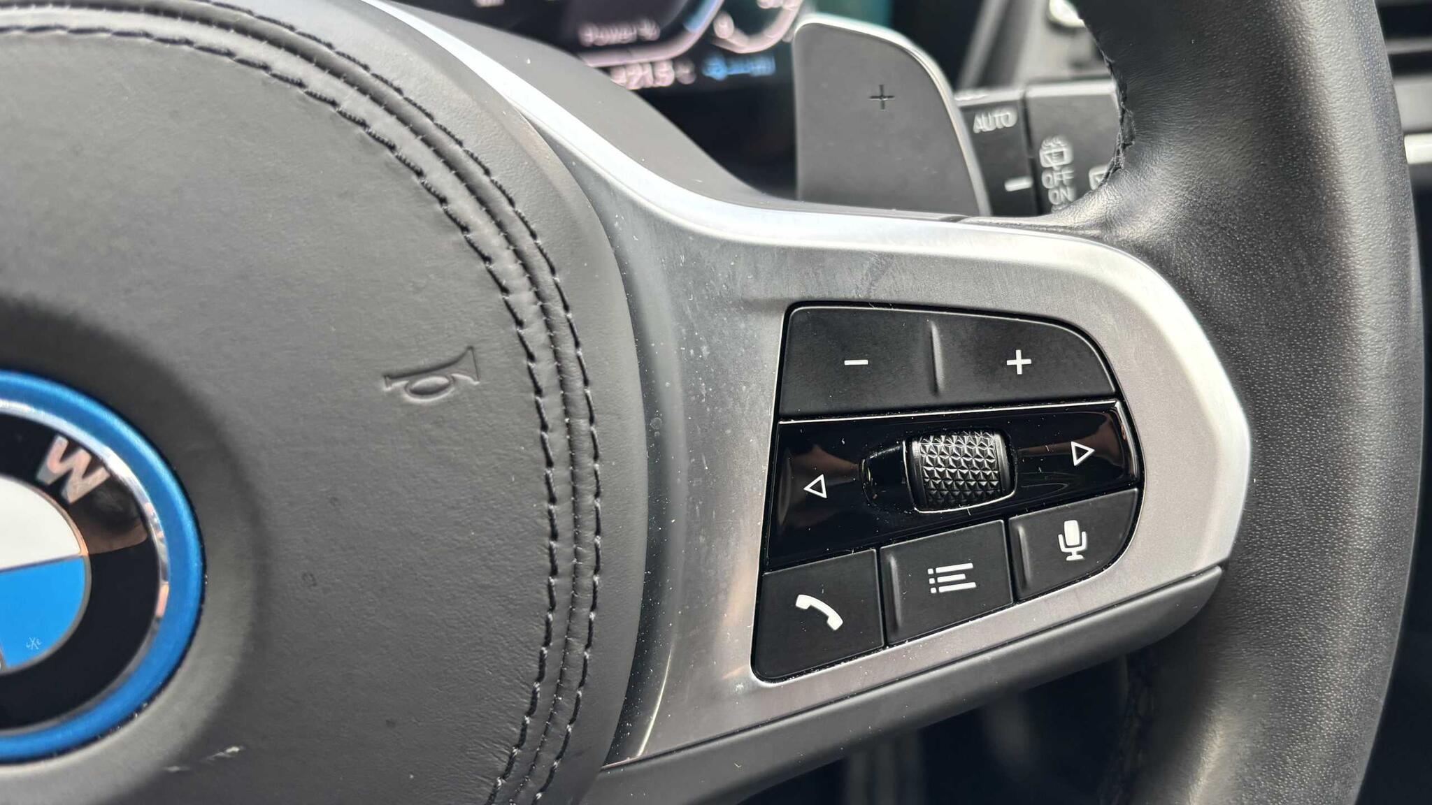 BMW X3 view 21