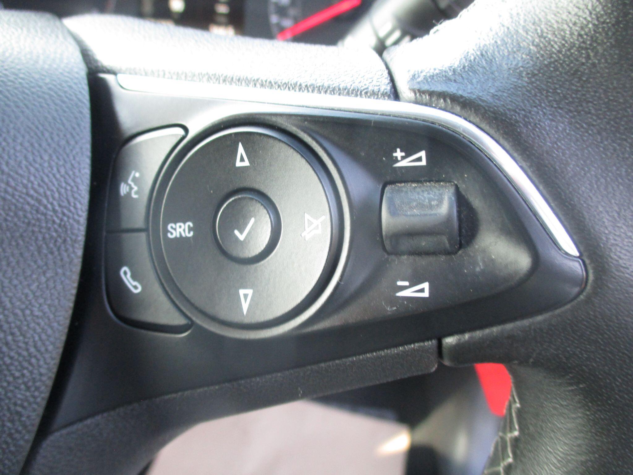 Vauxhall Crossland X view 38