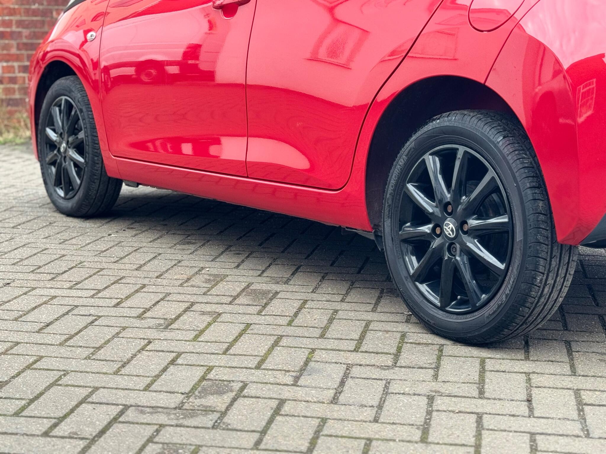 Toyota Aygo view 8