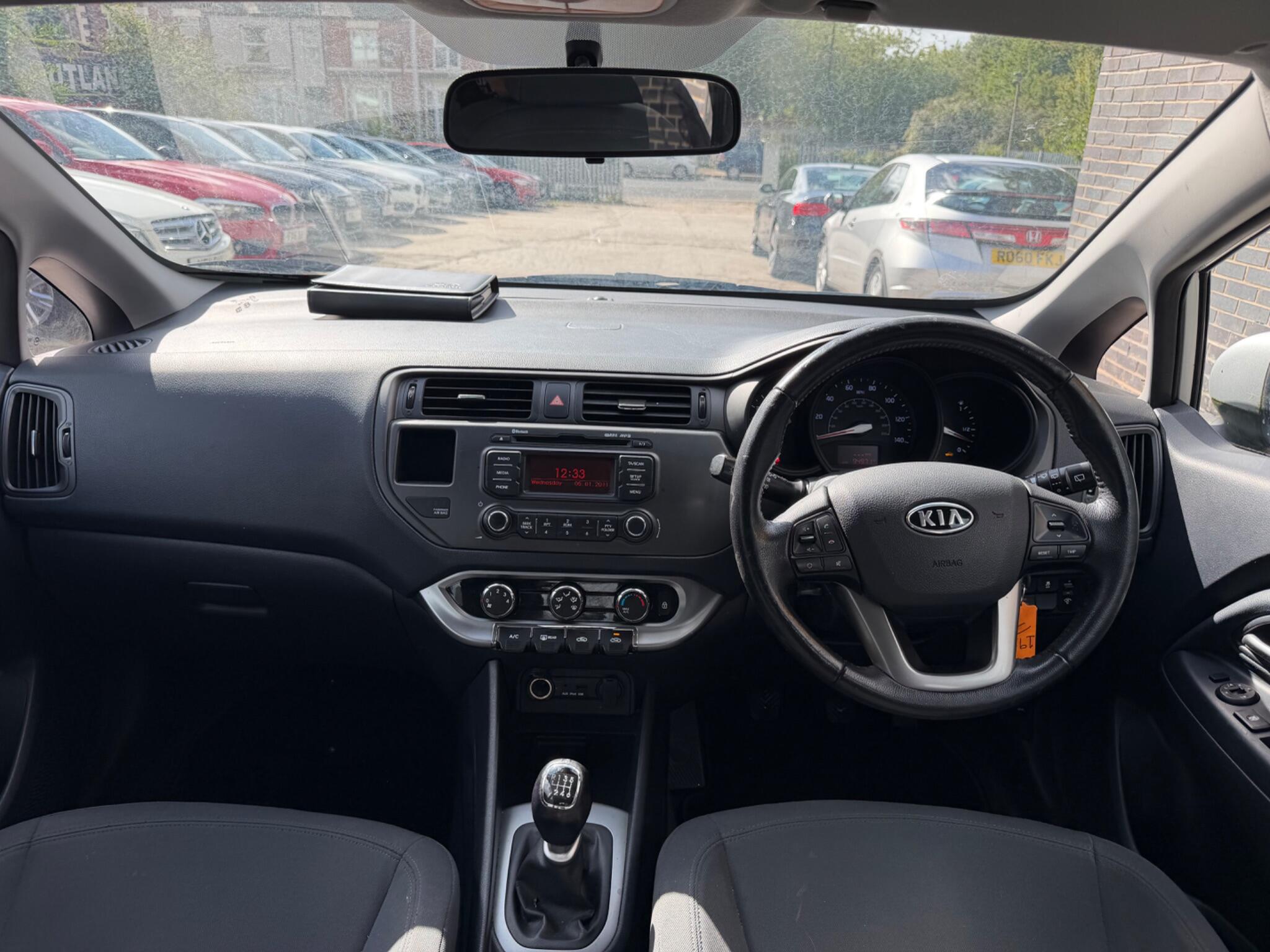 Kia Rio view 24