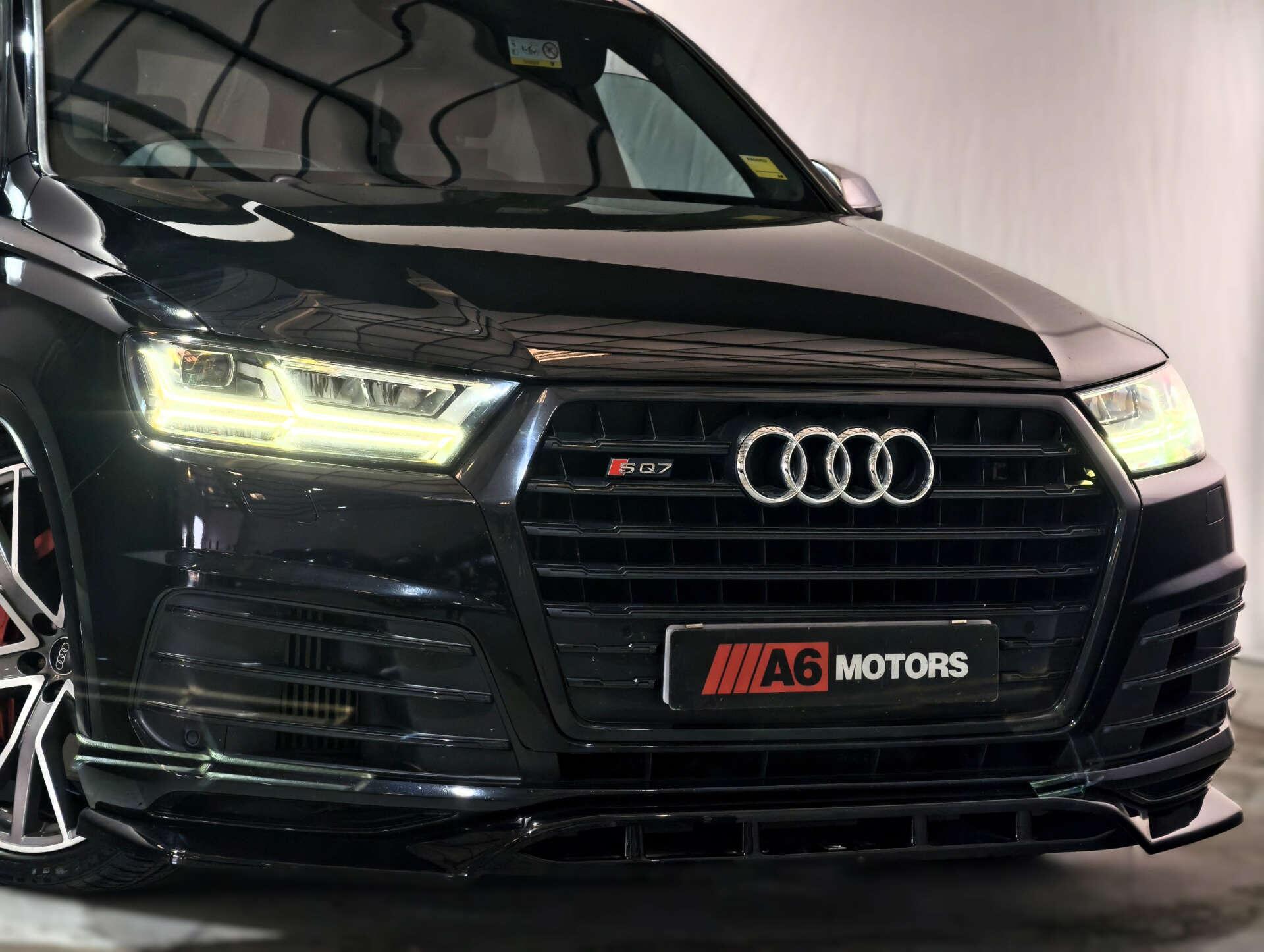 Audi SQ7 view 17