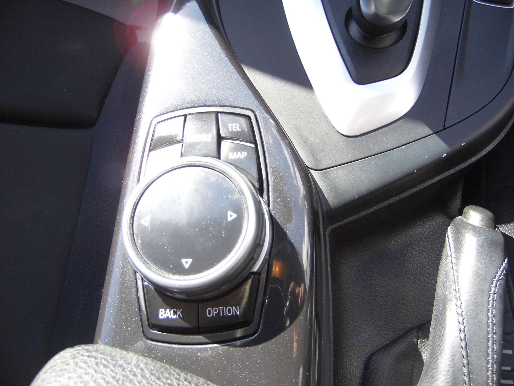BMW 1 Series view 18