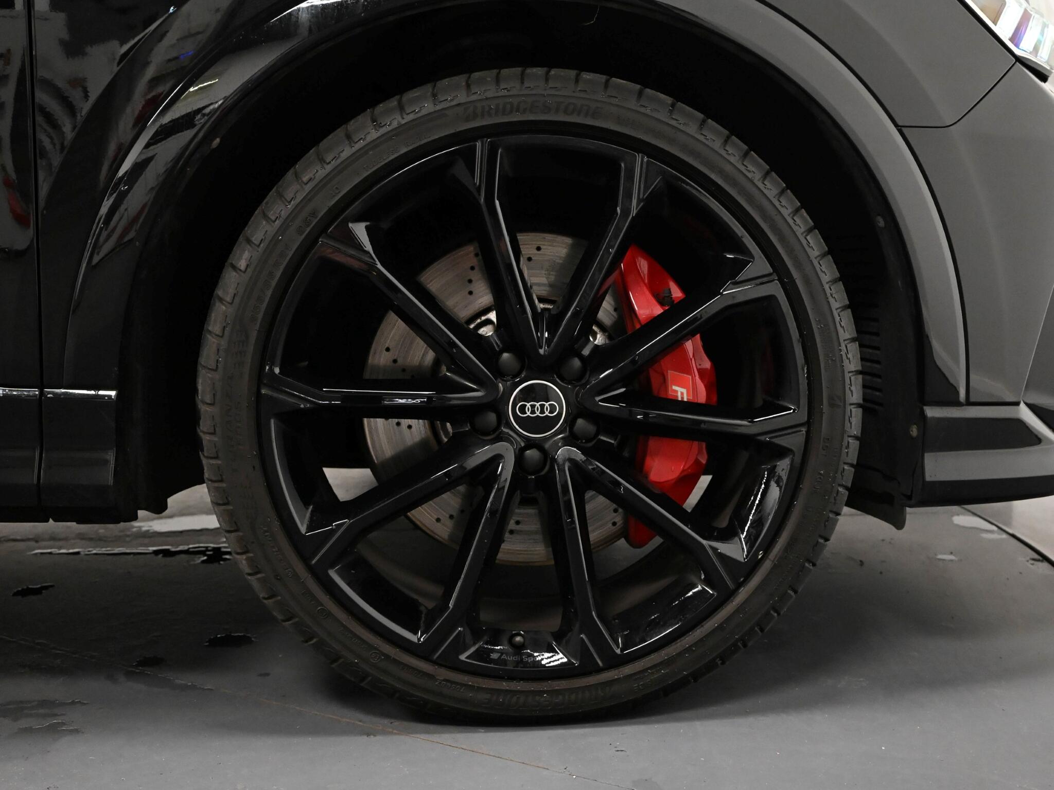 Audi RS Q3 view 57