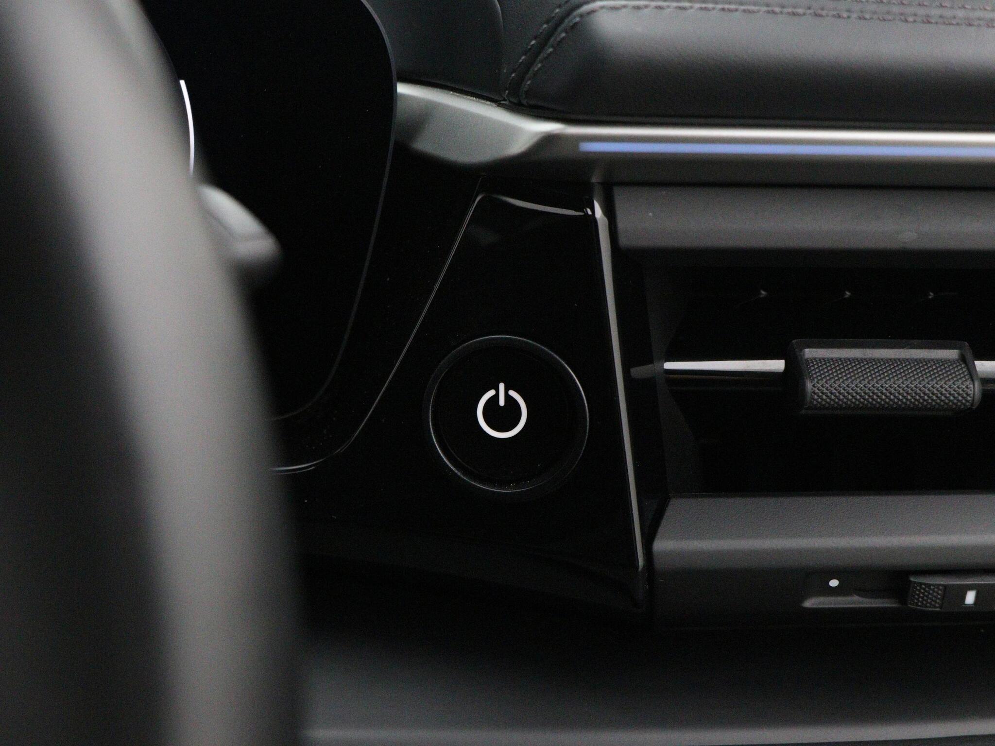 Porsche Macan view 41