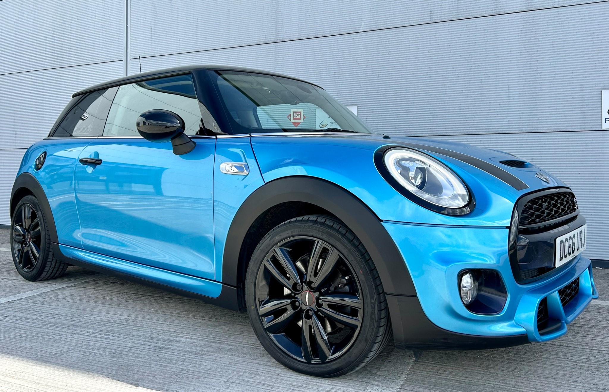 MINI Hatch view 4