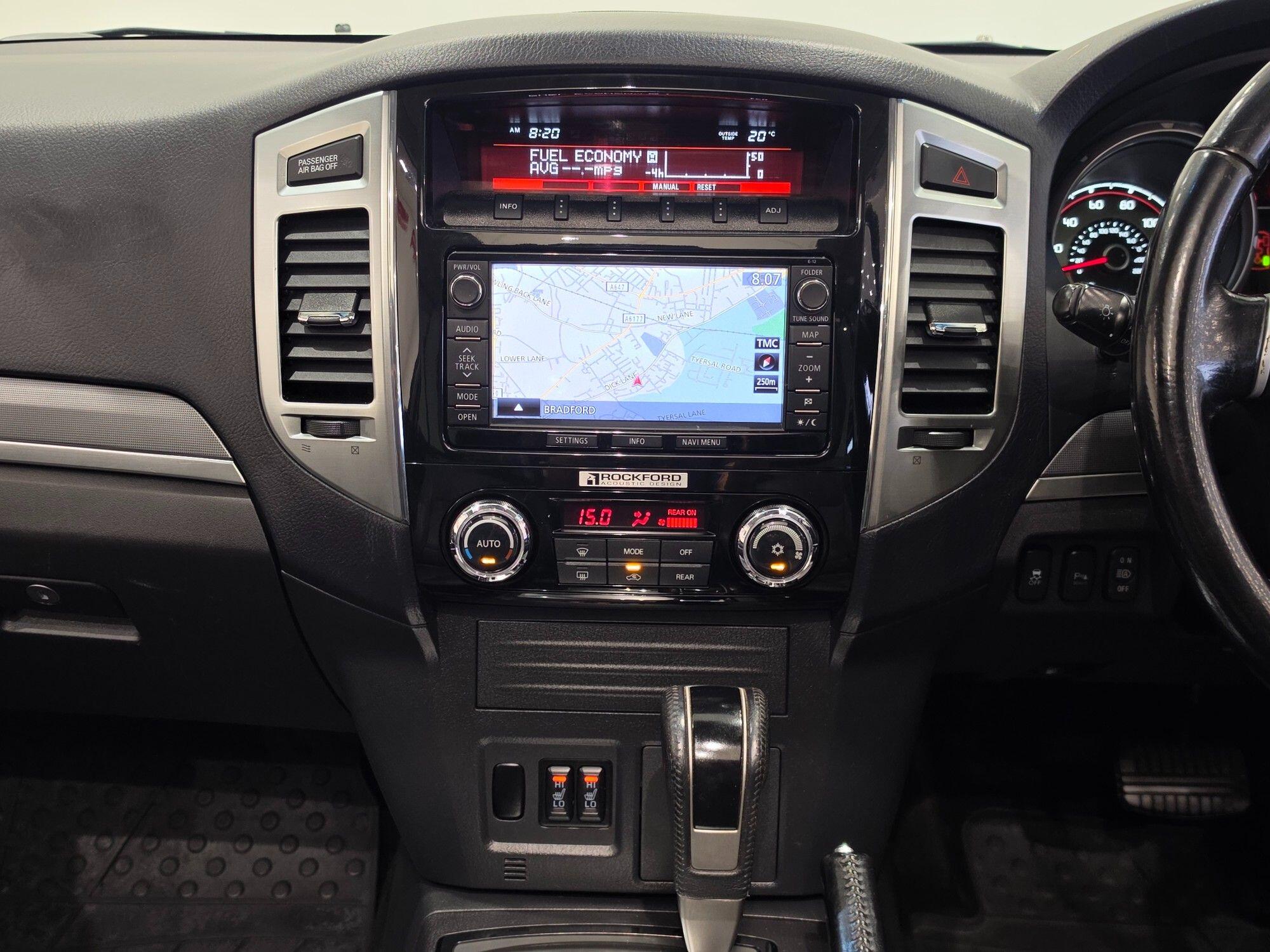 Mitsubishi Shogun view 27