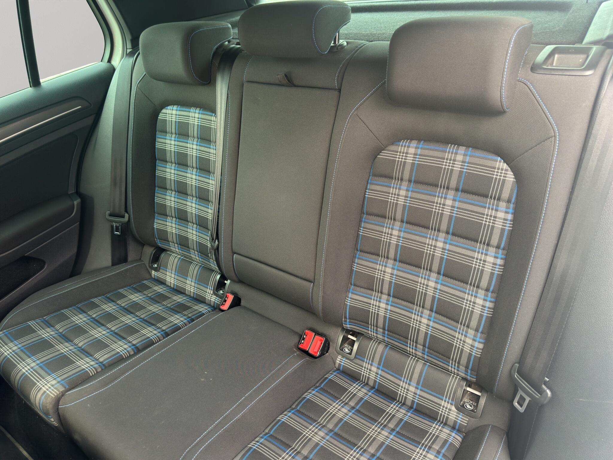 Volkswagen Golf view 12