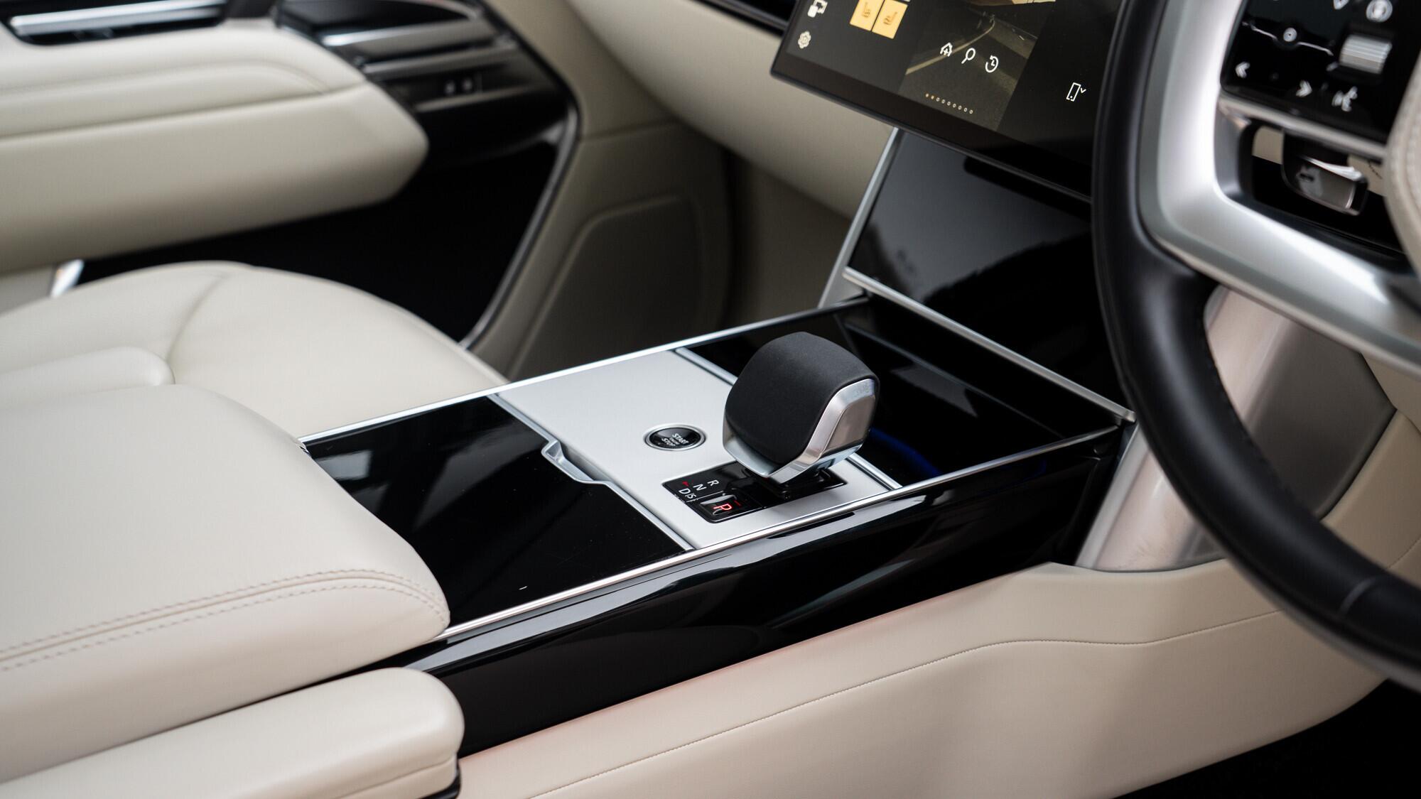 Land Rover Range Rover view 35