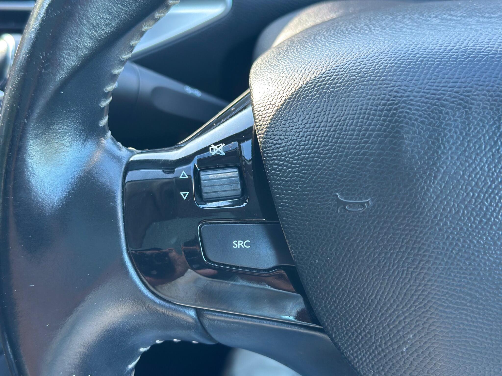 Peugeot 308 view 31